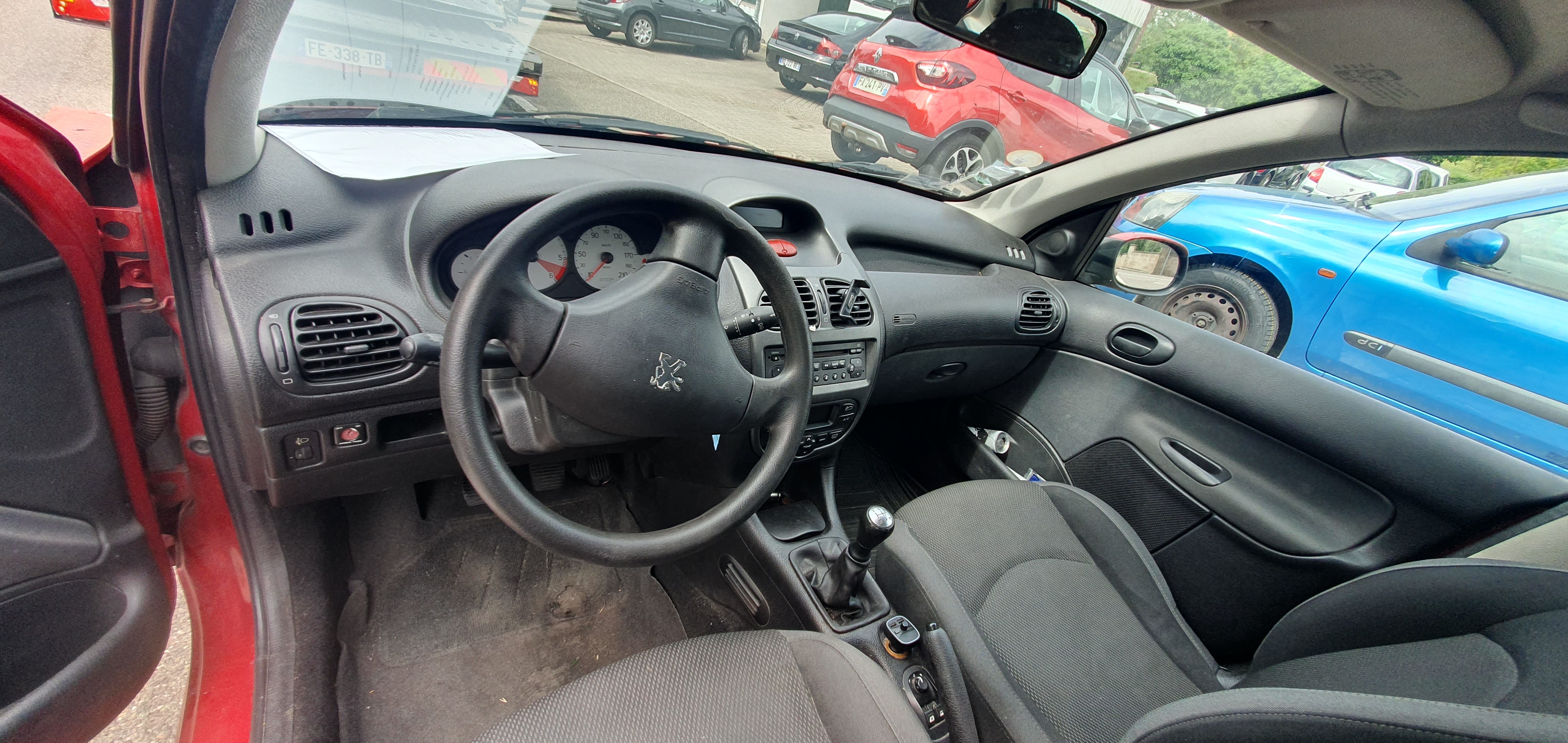 Pare boue avant gauche pour PEUGEOT 206 PHASE 2 Pare boue avant gauche pour PEUGEOT 206 PHASE 2