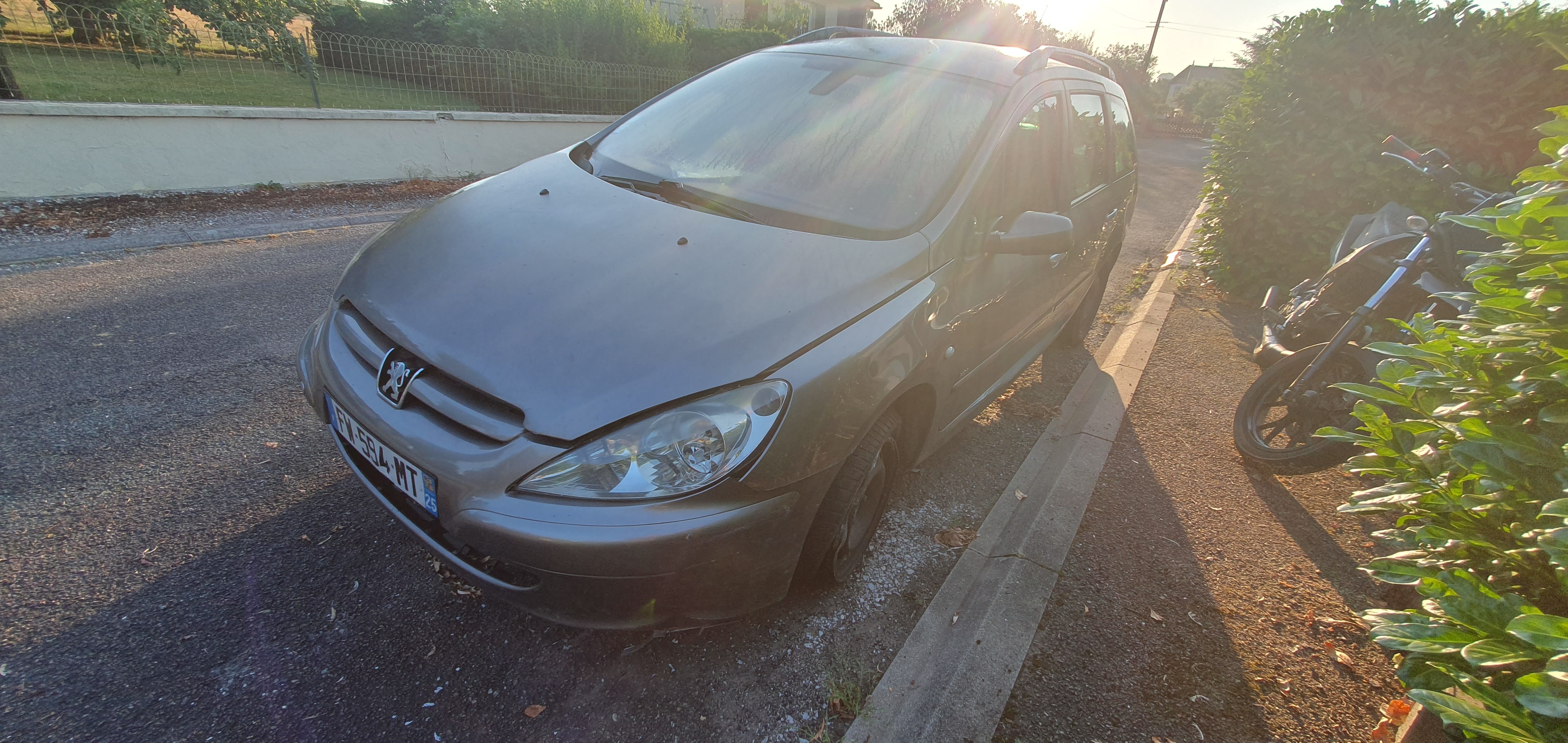 Boitier BSM pour PEUGEOT 307 PHASE 1 BREAK Boitier BSM pour PEUGEOT 307 PHASE 1 BREAK