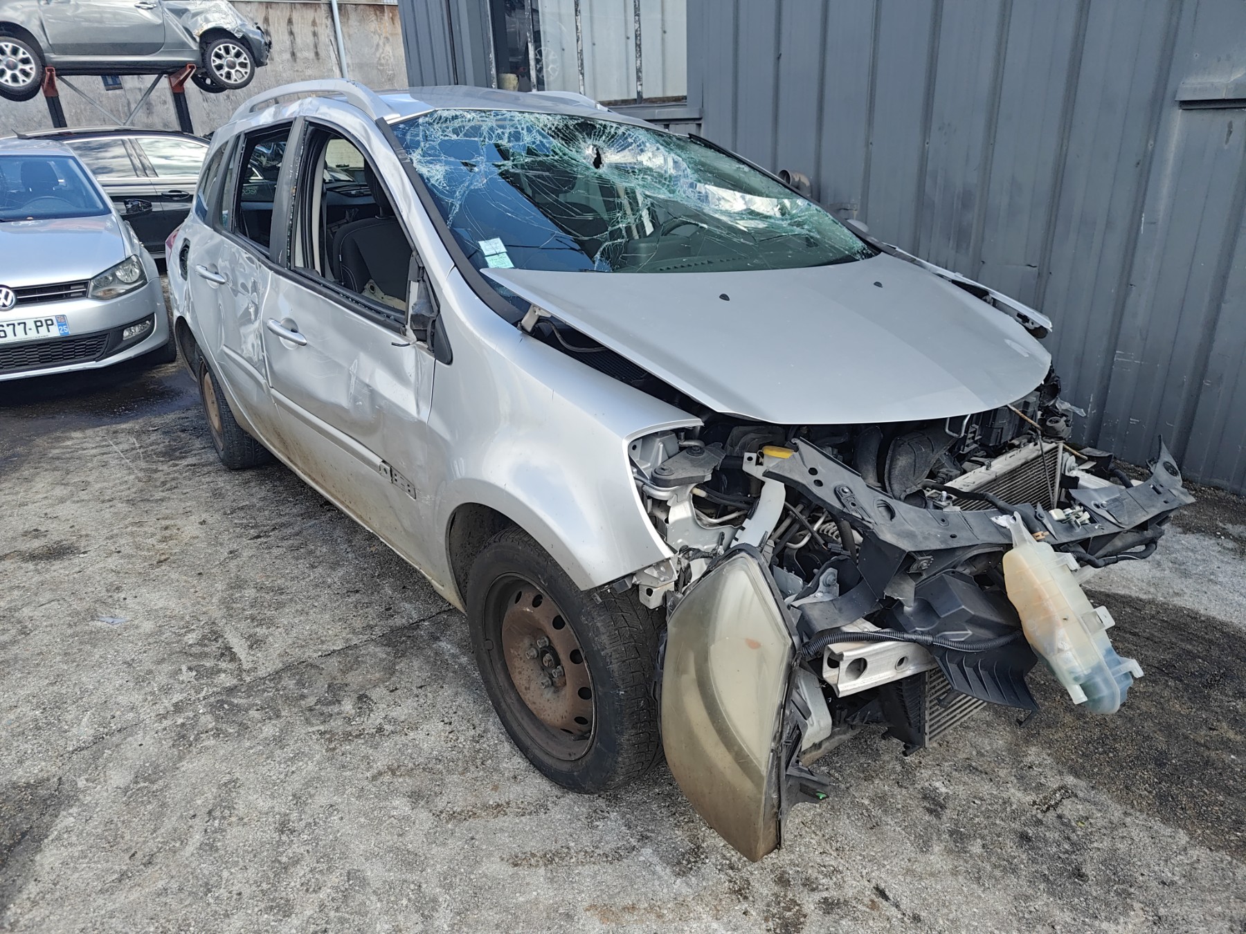 Retroviseur gauche pour RENAULT CLIO 3 PHASE 2 BREAK Retroviseur gauche pour RENAULT CLIO 3 PHASE 2 BREAK
