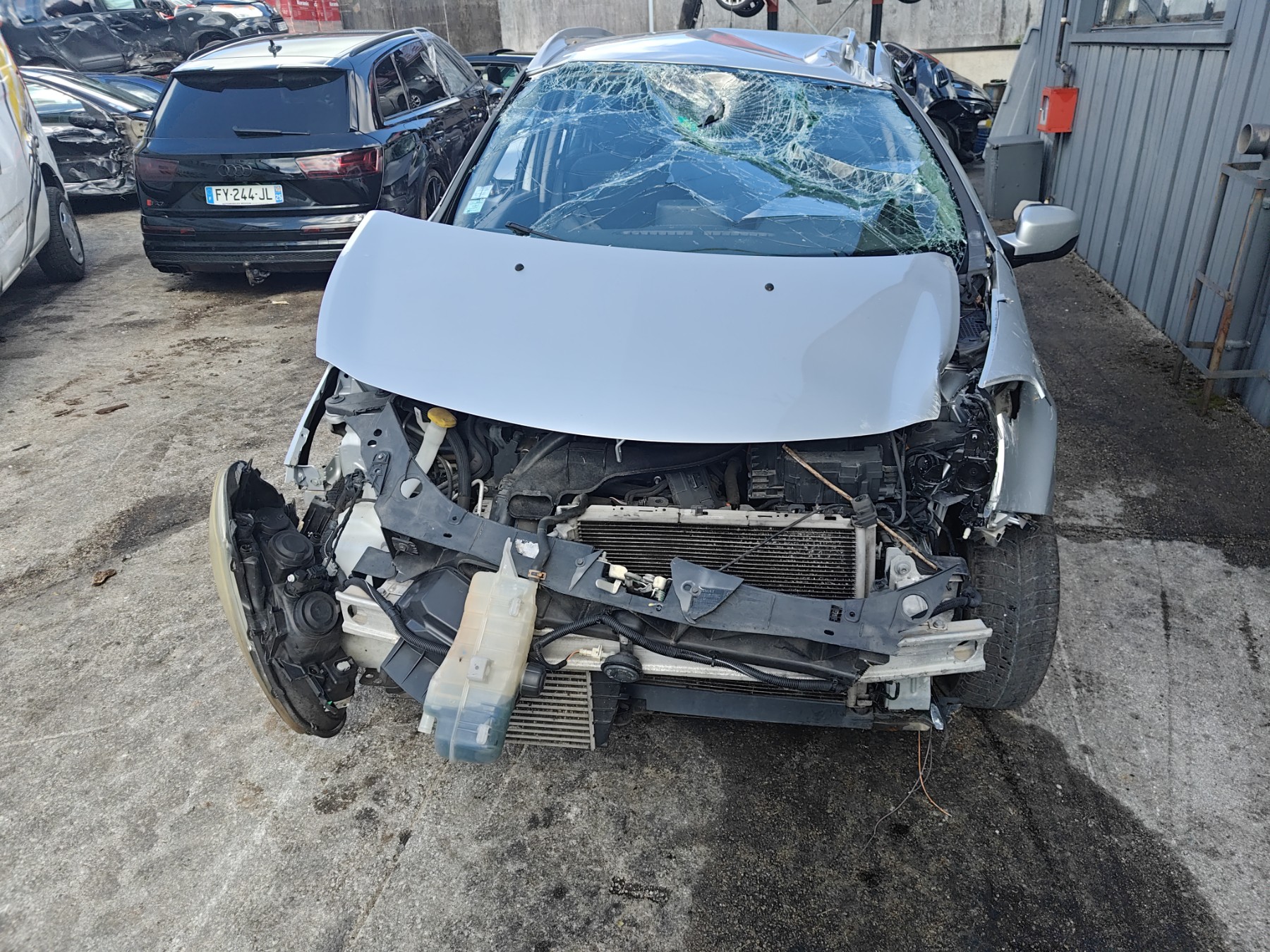 Retroviseur gauche pour RENAULT CLIO 3 PHASE 2 BREAK Retroviseur gauche pour RENAULT CLIO 3 PHASE 2 BREAK