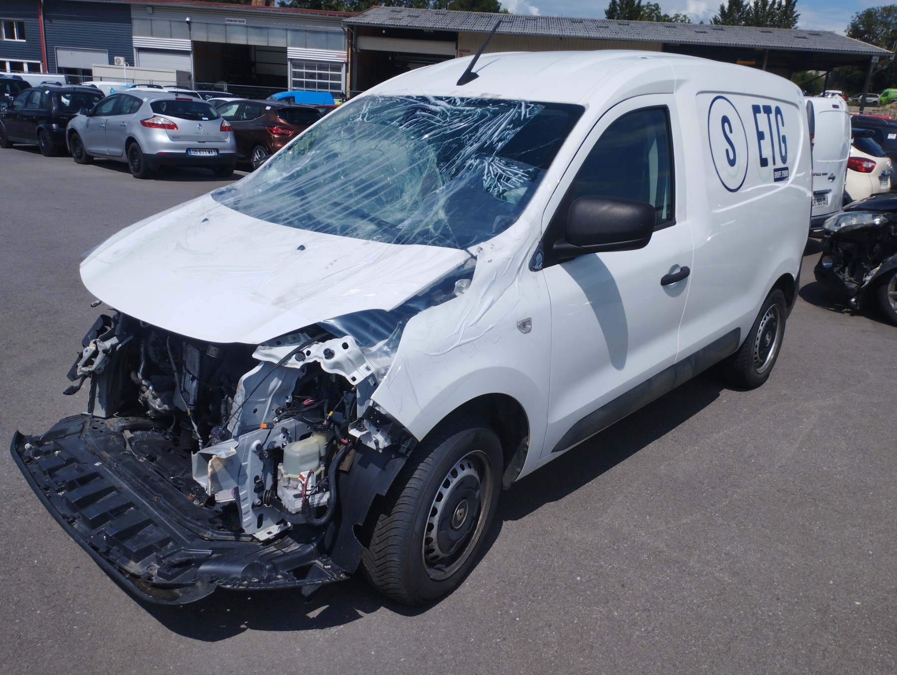 Cardan gauche (transmission) pour RENAULT EXPRESS VAN Cardan gauche (transmission) pour RENAULT EXPRESS VAN