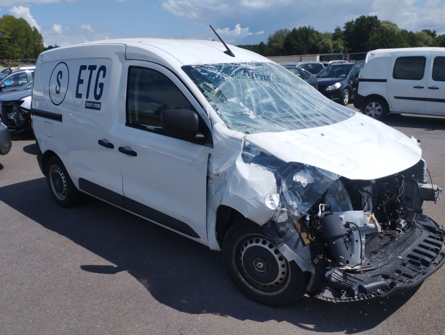 Cardan gauche (transmission) pour RENAULT EXPRESS VAN Cardan gauche (transmission) pour RENAULT EXPRESS VAN