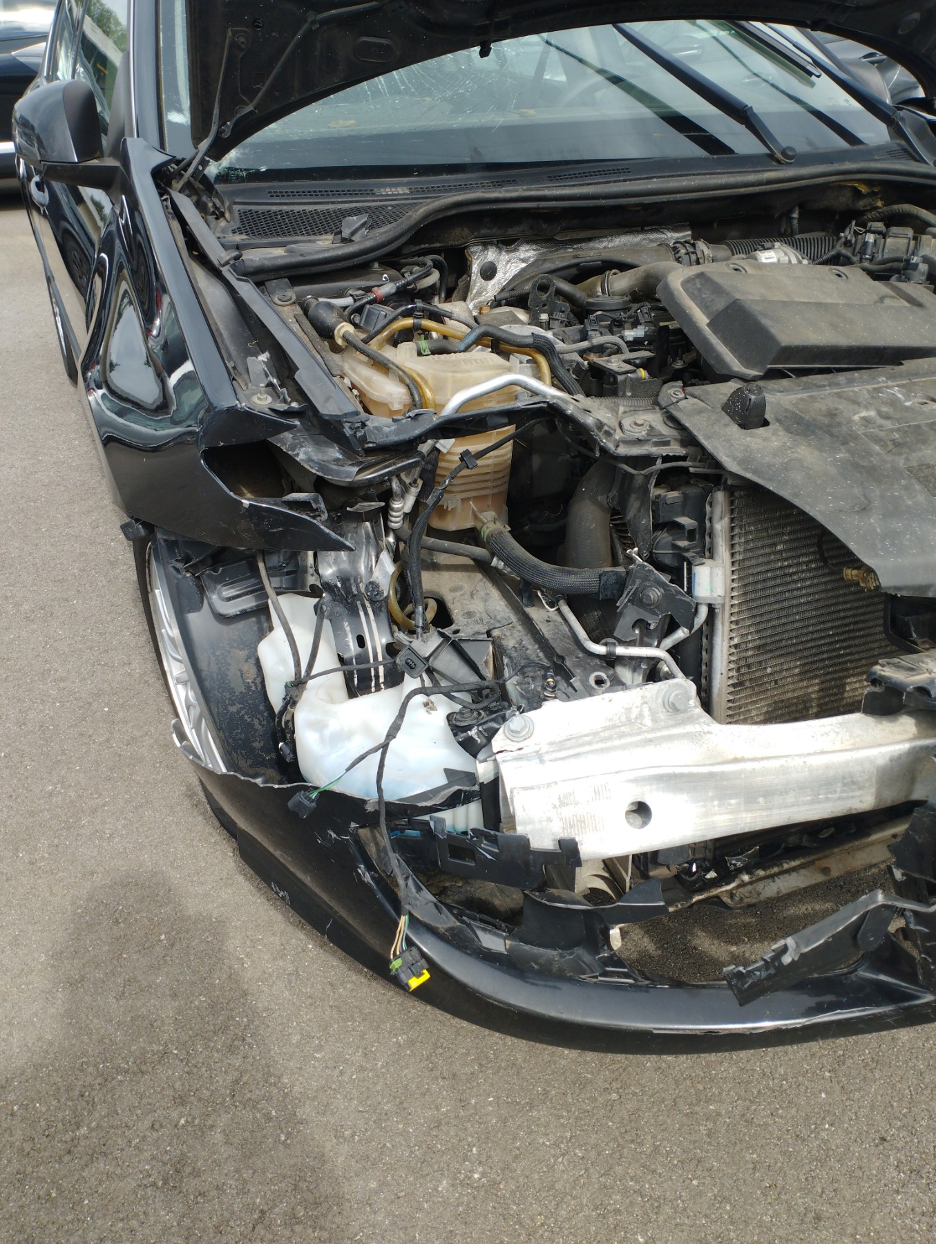 Cardan gauche (transmission) pour RENAULT LAGUNA 3 PHASE 2 Cardan gauche (transmission) pour RENAULT LAGUNA 3 PHASE 2