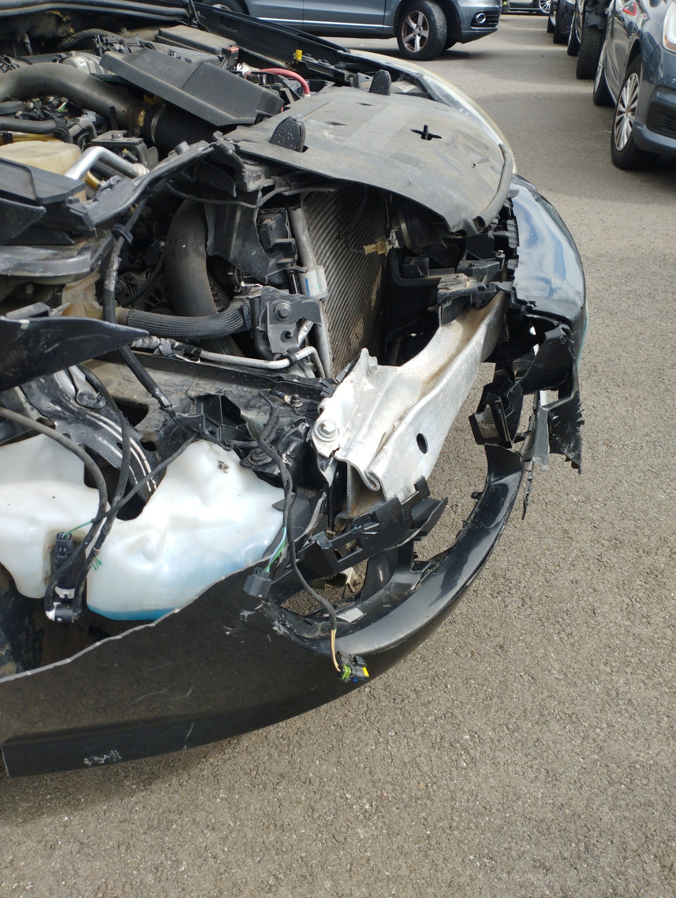 Cardan gauche (transmission) pour RENAULT LAGUNA 3 PHASE 2 Cardan gauche (transmission) pour RENAULT LAGUNA 3 PHASE 2