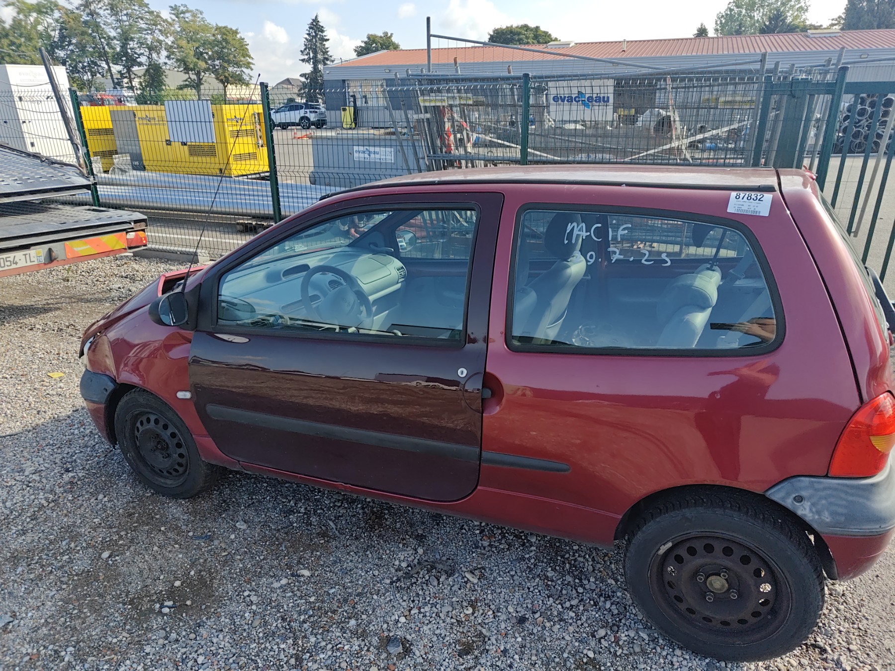 Feu arriere principal droit (feux) pour RENAULT TWINGO 1 PHASE 3 Feu arriere principal droit (feux) pour RENAULT TWINGO 1 PHASE 3