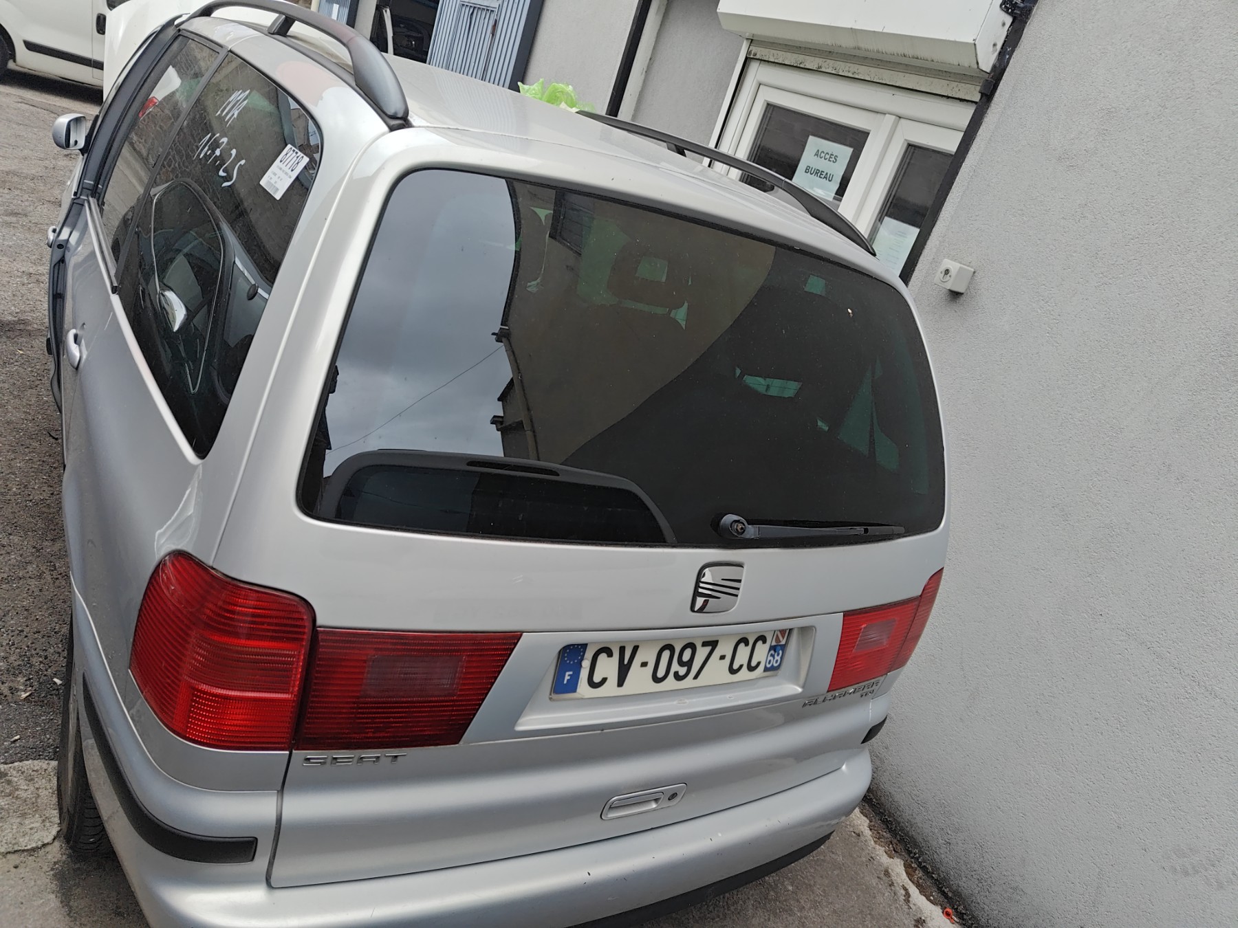 Optique avant principal droit (feux)(phare) pour SEAT ALHAMBRA 1 PHASE 2 Optique avant principal droit (feux)(phare) pour SEAT ALHAMBRA 1 PHASE 2