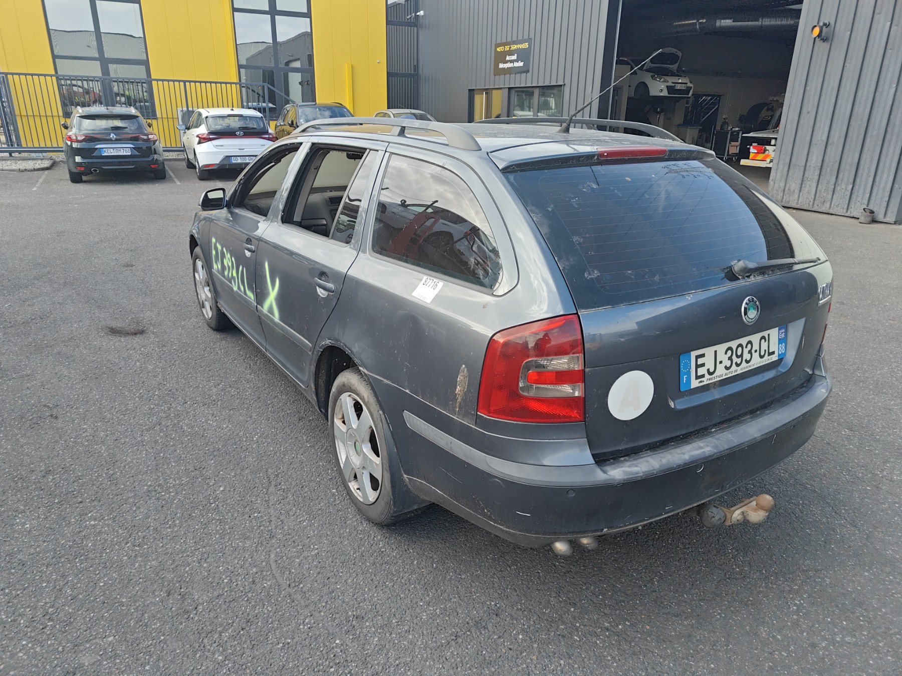 Pare choc avant pour SKODA OCTAVIA 2 PHASE 1 BREAK Pare choc avant pour SKODA OCTAVIA 2 PHASE 1 BREAK