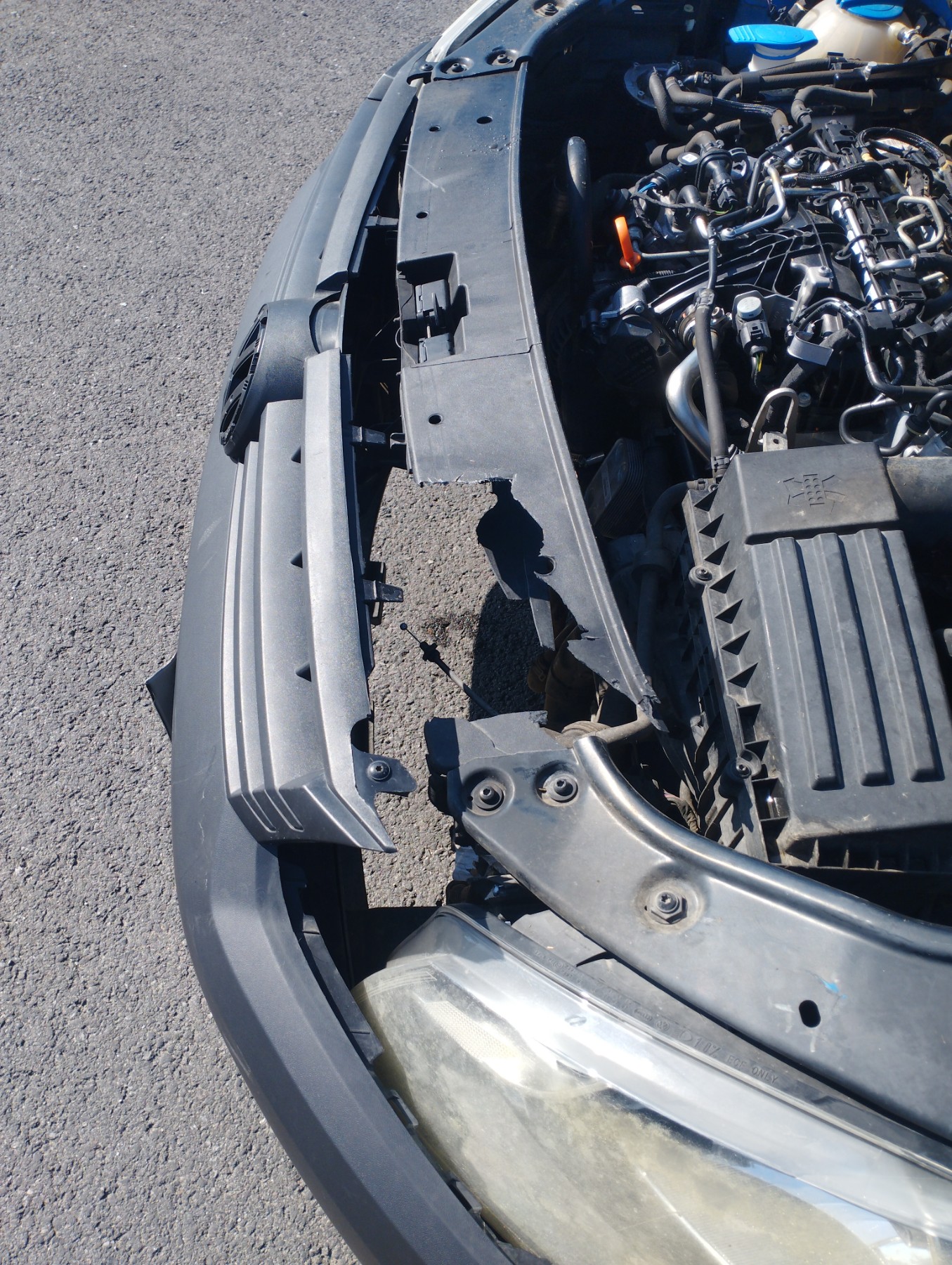 Appui tete avant pour VOLKSWAGEN CADDY 3 PHASE 2 Appui tete avant pour VOLKSWAGEN CADDY 3 PHASE 2