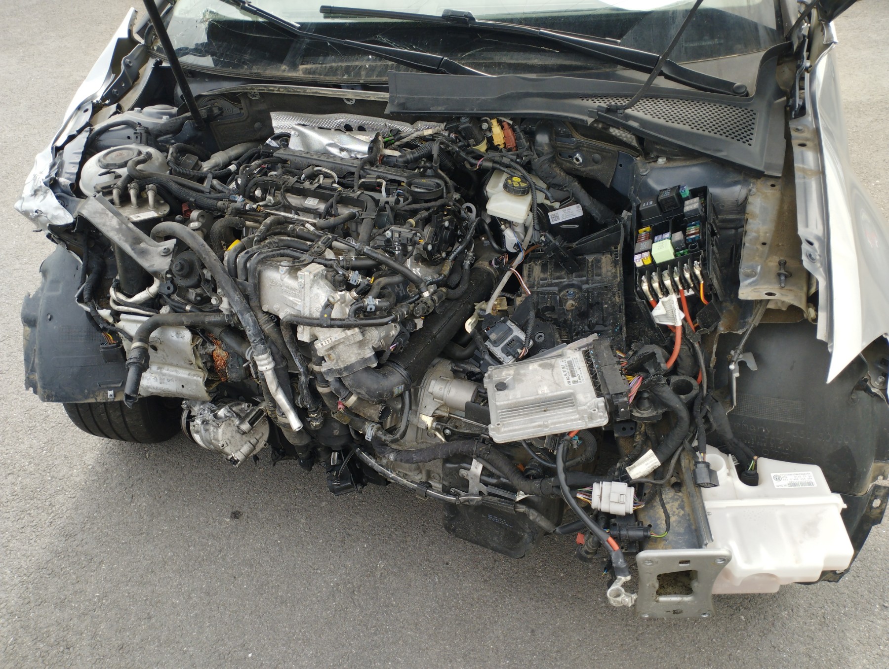 Com (Bloc Contacteur Tournant+Commodo Essuie Glace+Commodo Phare) pour VOLKSWAGEN GOLF 7 PHASE 2 Com (Bloc Contacteur Tournant+Commodo Essuie Glace+Commodo Phare) pour VOLKSWAGEN GOLF 7 PHASE 2