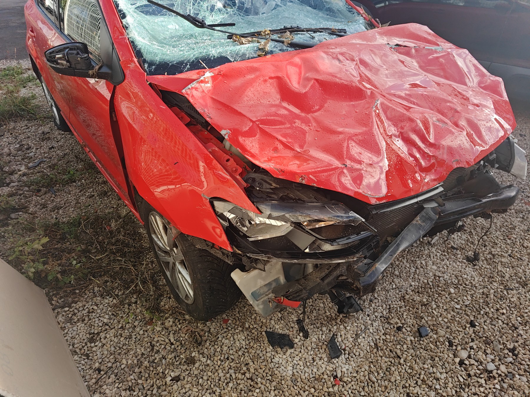 Pivot de moyeu avant gauche pour VOLKSWAGEN POLO 5 PHASE 2 Pivot de moyeu avant gauche pour VOLKSWAGEN POLO 5 PHASE 2