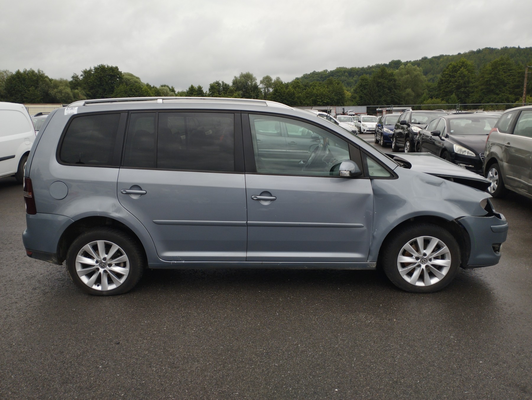 Feu arriere principal gauche (feux) pour VOLKSWAGEN TOURAN 1 PHASE 2 Feu arriere principal gauche (feux) pour VOLKSWAGEN TOURAN 1 PHASE 2