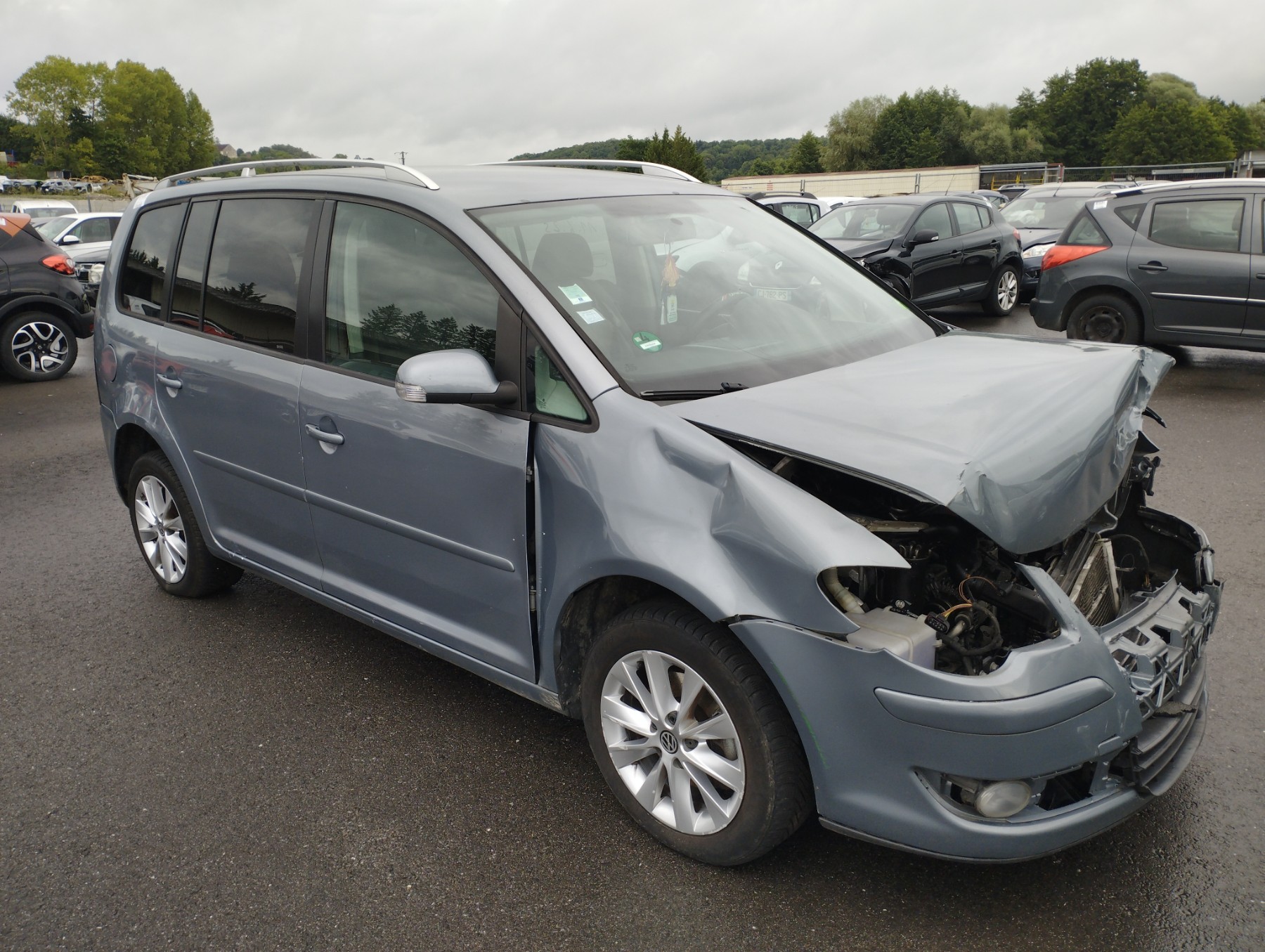 Feu arriere principal gauche (feux) pour VOLKSWAGEN TOURAN 1 PHASE 2 Feu arriere principal gauche (feux) pour VOLKSWAGEN TOURAN 1 PHASE 2