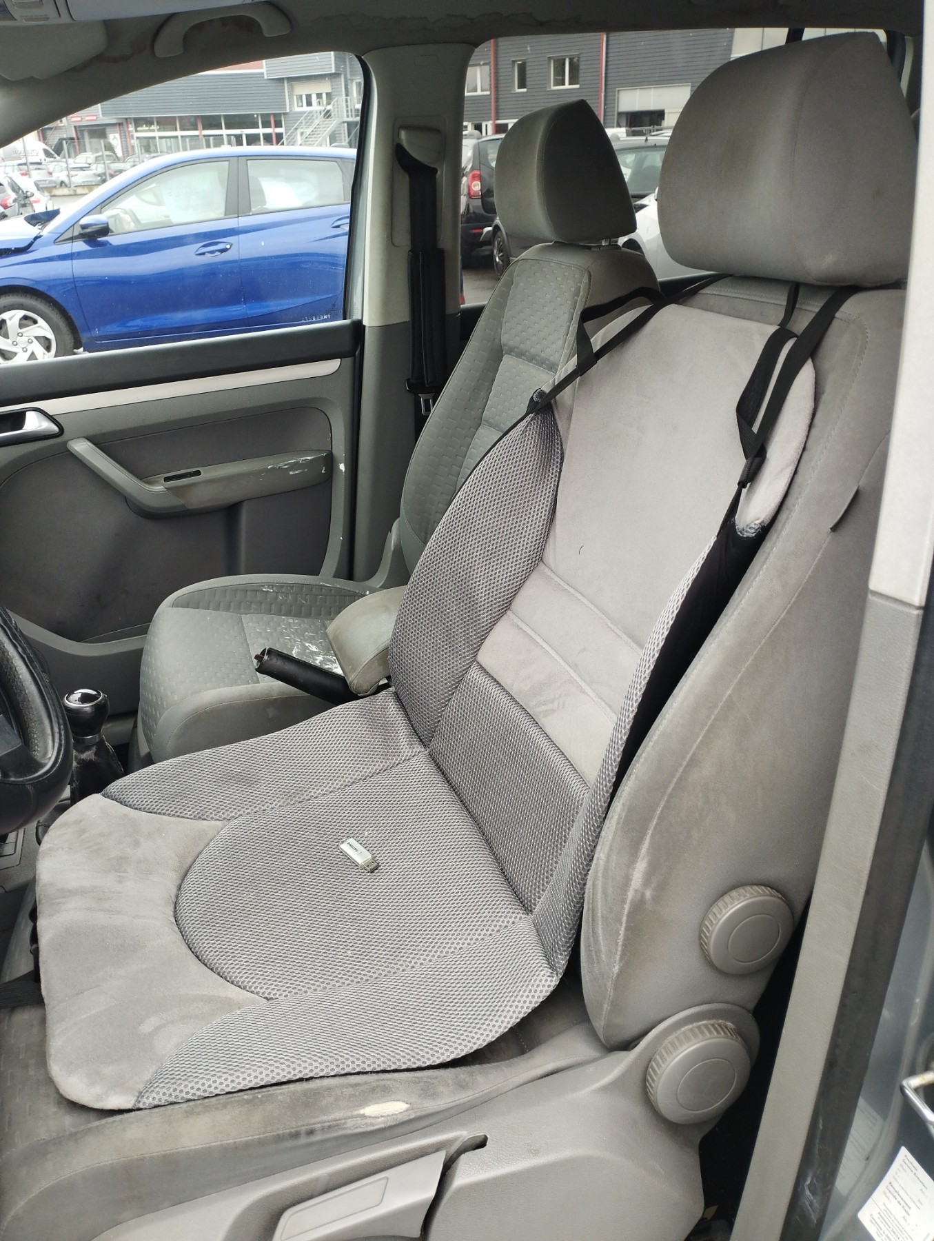 Feu arriere principal gauche (feux) pour VOLKSWAGEN TOURAN 1 PHASE 2 Feu arriere principal gauche (feux) pour VOLKSWAGEN TOURAN 1 PHASE 2
