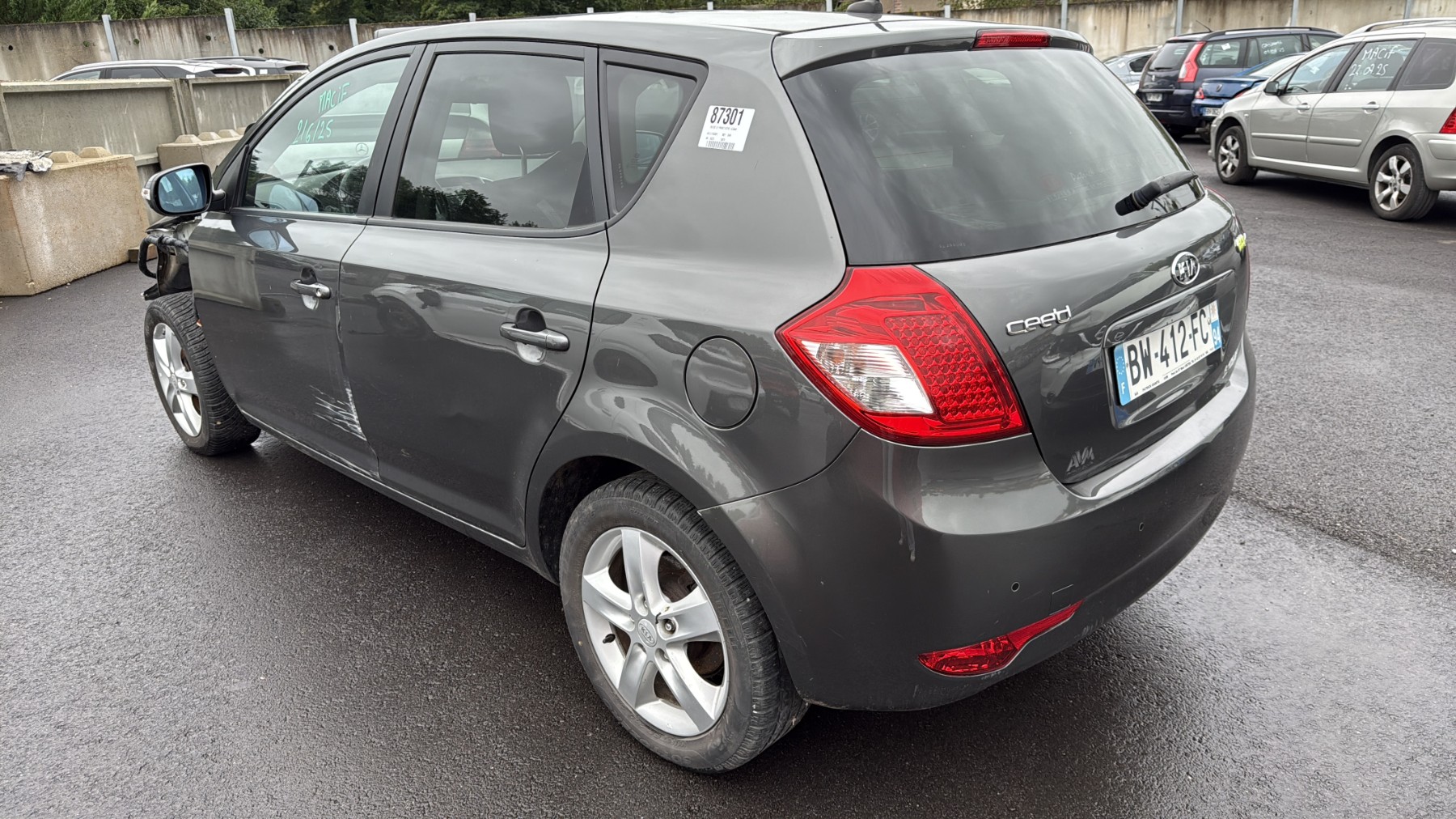 Volant pour KIA CEE-D 1 PHASE 2 Volant pour KIA CEE-D 1 PHASE 2