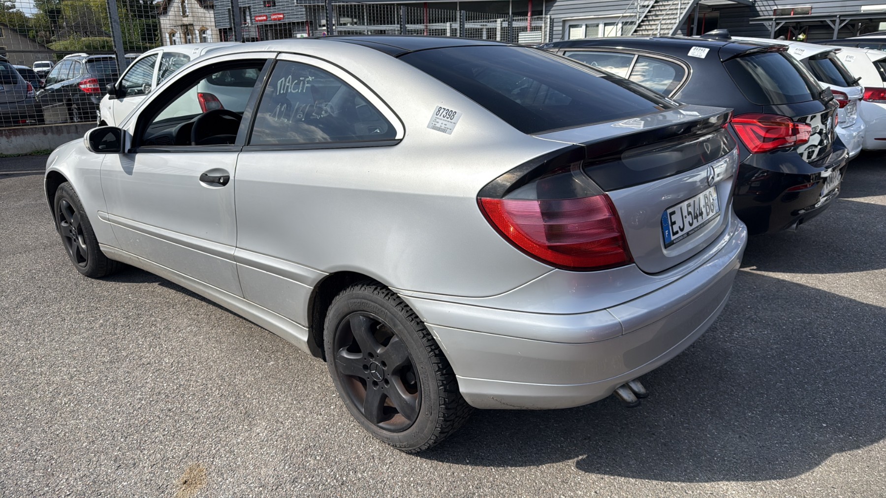 Autoradio d'origine pour MERCEDES CLASSE C 203 COUPE SPORT PHASE 1 Autoradio d'origine pour MERCEDES CLASSE C 203 COUPE SPORT PHASE 1