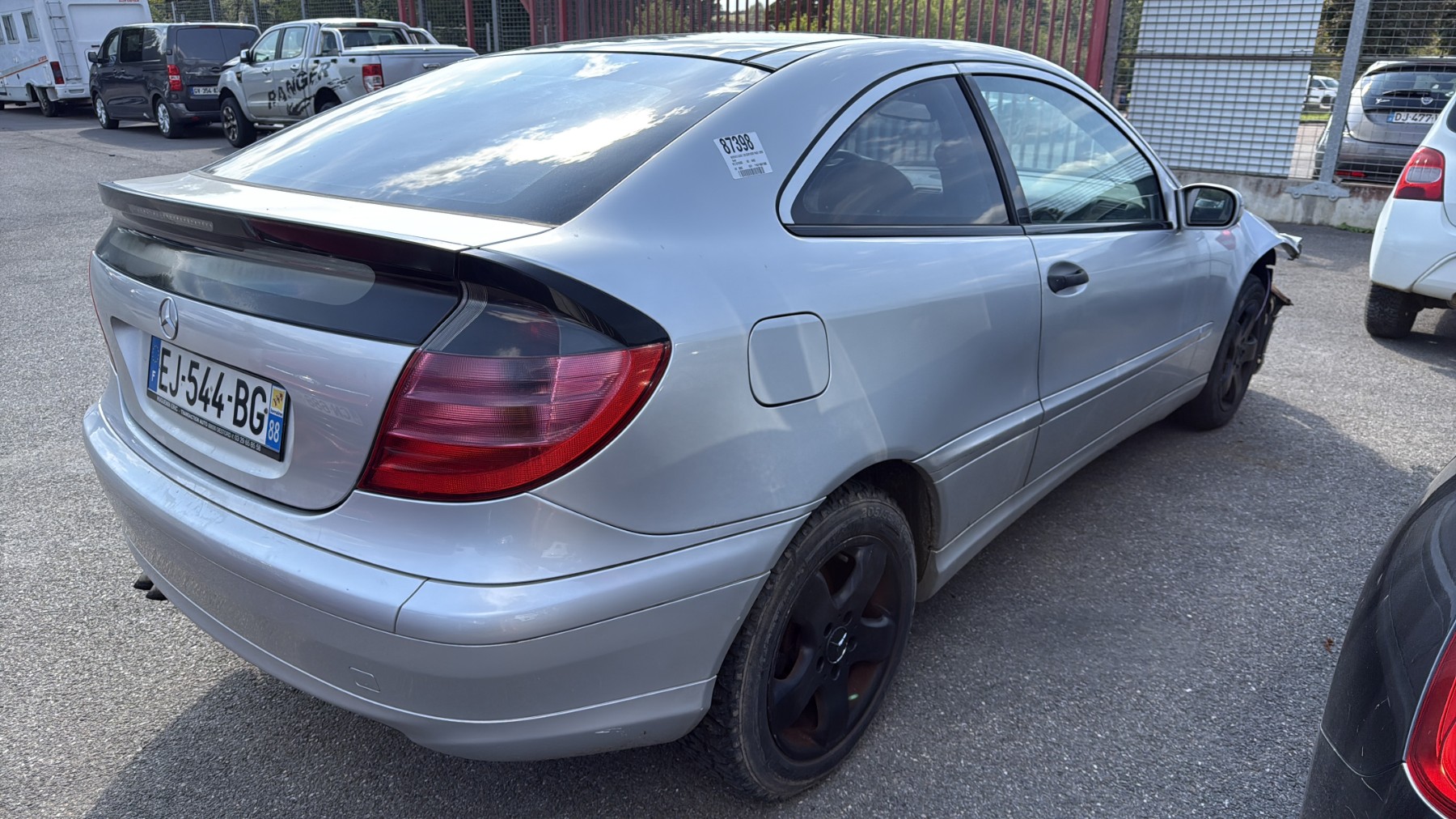 Autoradio d'origine pour MERCEDES CLASSE C 203 COUPE SPORT PHASE 1 Autoradio d'origine pour MERCEDES CLASSE C 203 COUPE SPORT PHASE 1