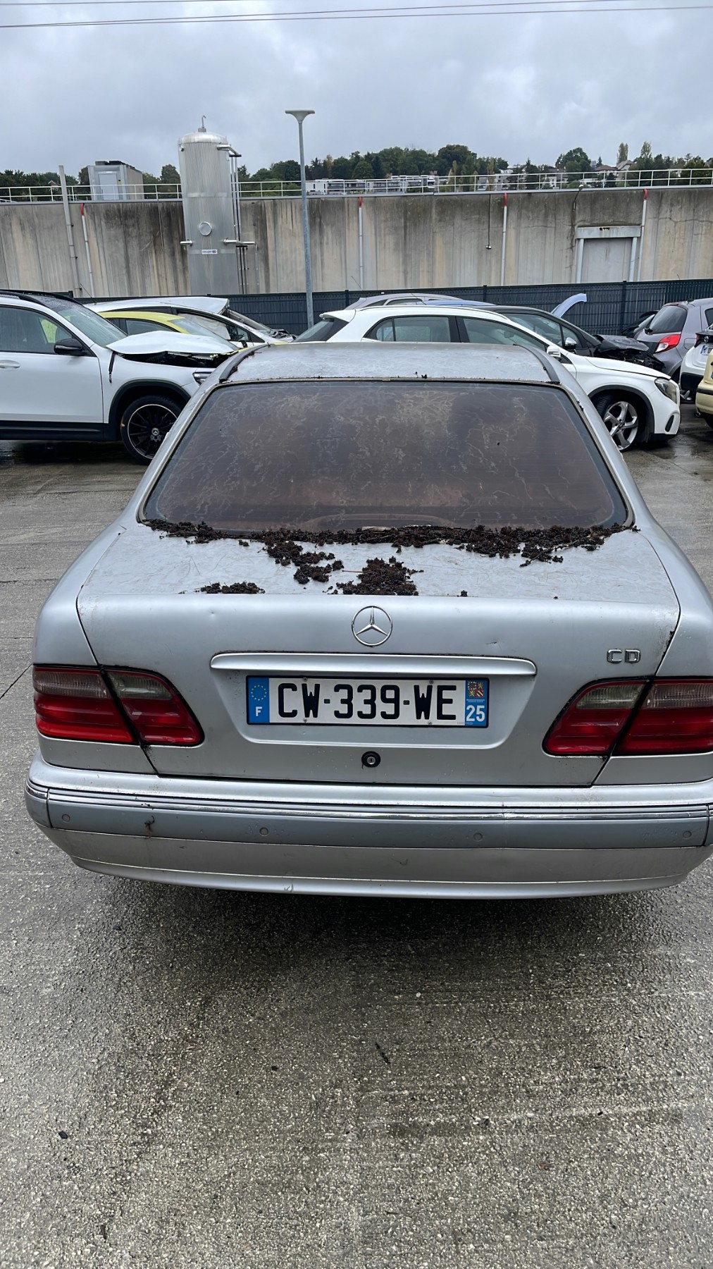Optique avant principal gauche (feux)(phare) pour MERCEDES CLASSE E 210 PHASE 2 Optique avant principal gauche (feux)(phare) pour MERCEDES CLASSE E 210 PHASE 2