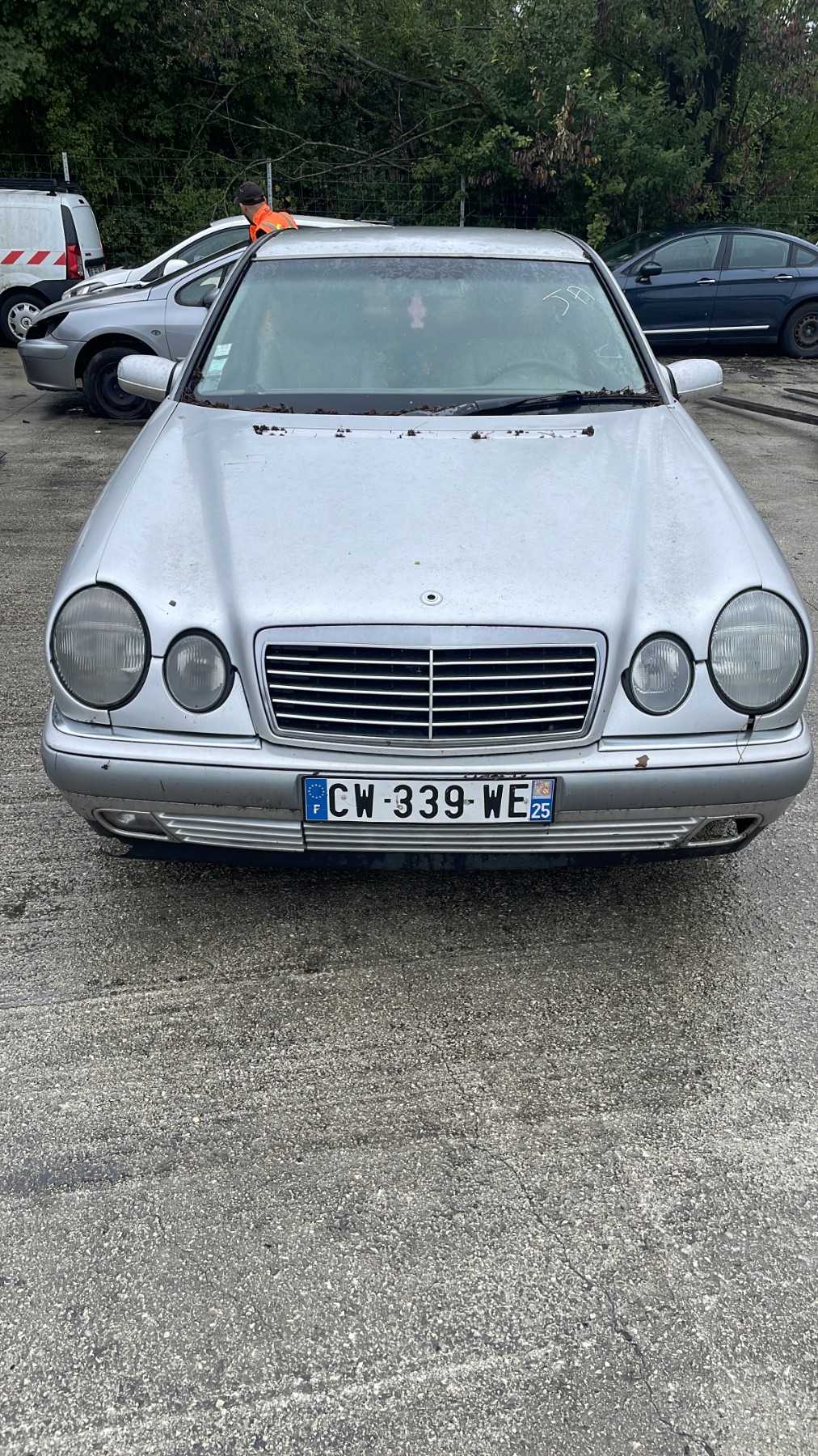 Optique avant principal gauche (feux)(phare) pour MERCEDES CLASSE E 210 PHASE 2 Optique avant principal gauche (feux)(phare) pour MERCEDES CLASSE E 210 PHASE 2