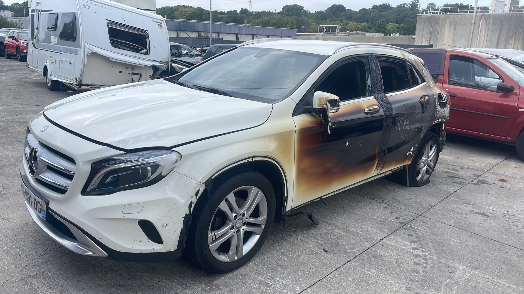 Cardan gauche (transmission) pour MERCEDES CLASSE GLA 156 PHASE 1 Cardan gauche (transmission) pour MERCEDES CLASSE GLA 156 PHASE 1