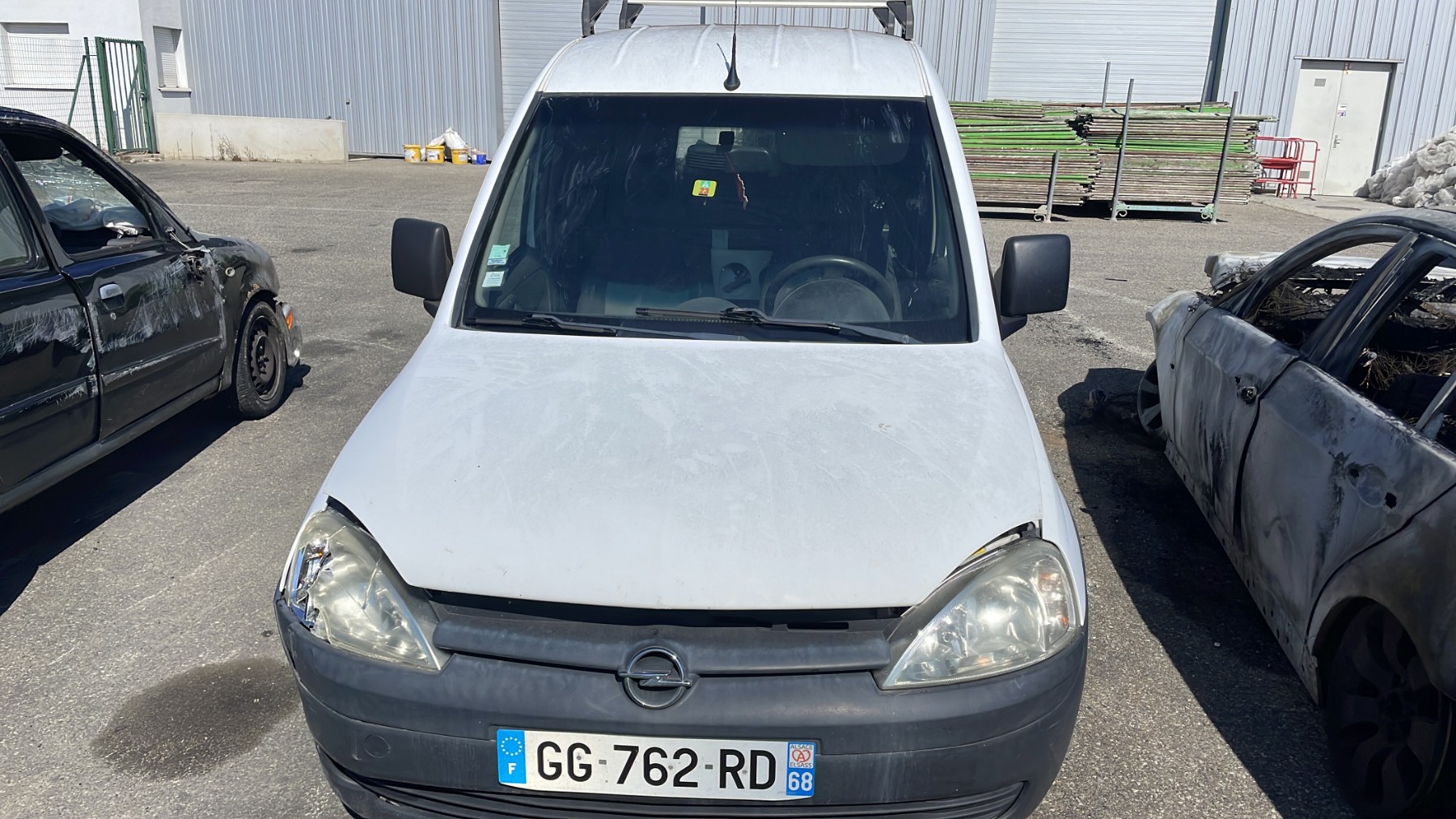 Optique avant principal gauche (feux)(phare) pour OPEL COMBO C PHASE 2 Optique avant principal gauche (feux)(phare) pour OPEL COMBO C PHASE 2