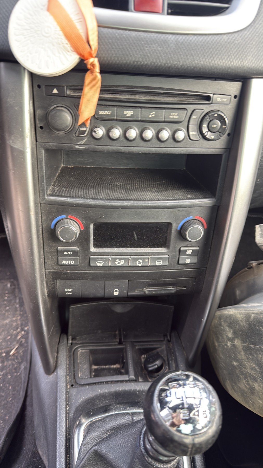 Feu arriere principal gauche (feux) pour PEUGEOT 207 PHASE 2 CABRIOLET Feu arriere principal gauche (feux) pour PEUGEOT 207 PHASE 2 CABRIOLET