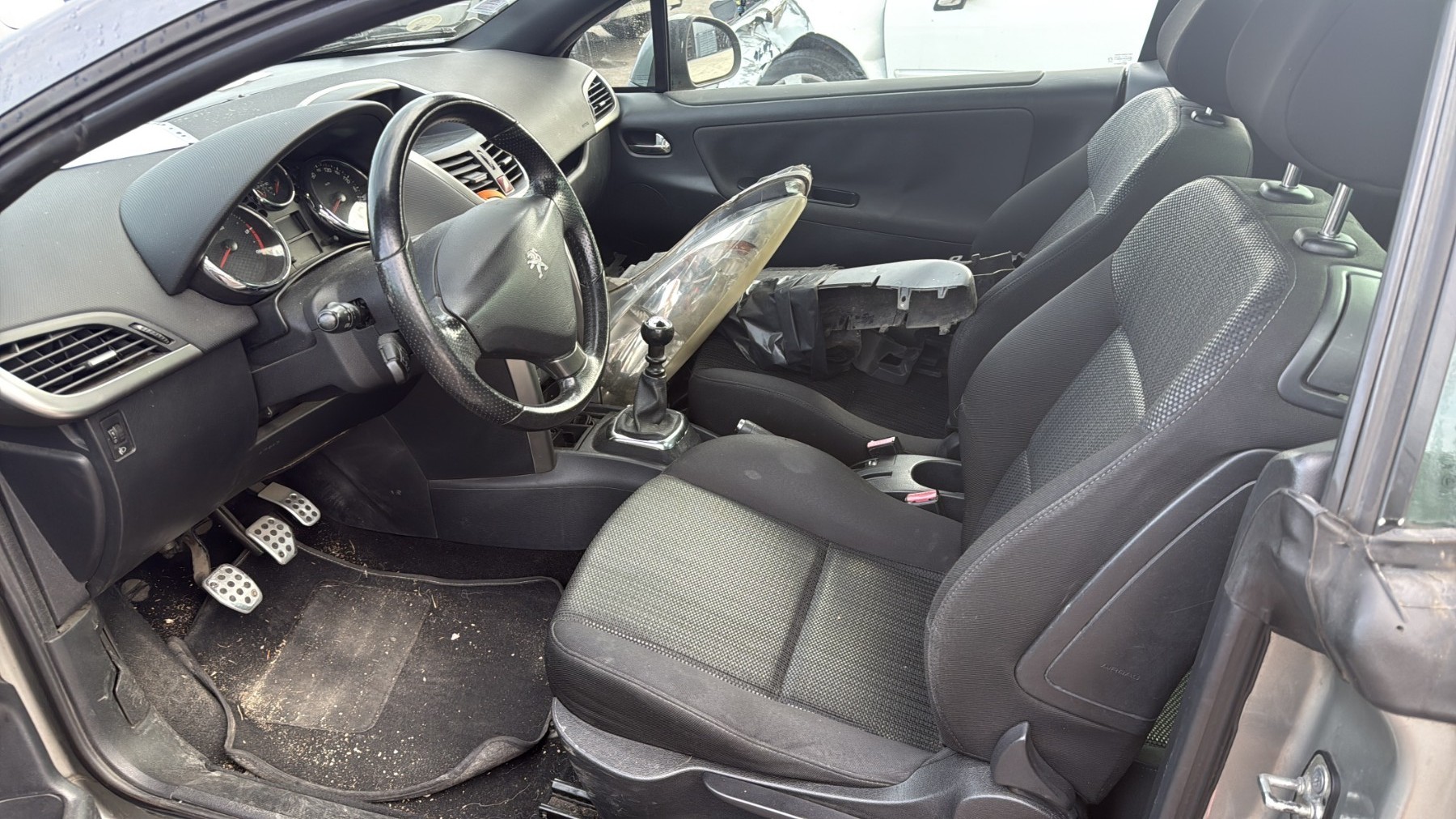 Feu arriere principal gauche (feux) pour PEUGEOT 207 PHASE 2 CABRIOLET Feu arriere principal gauche (feux) pour PEUGEOT 207 PHASE 2 CABRIOLET