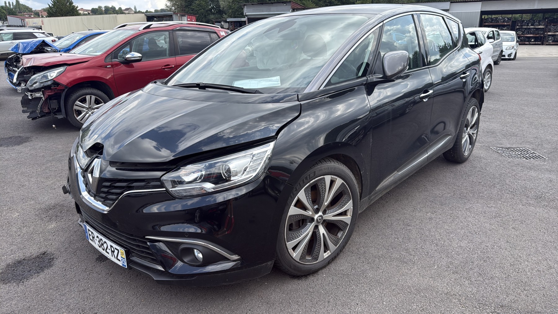 Appuie tête central Renault Scenic 3 - Équipement auto
