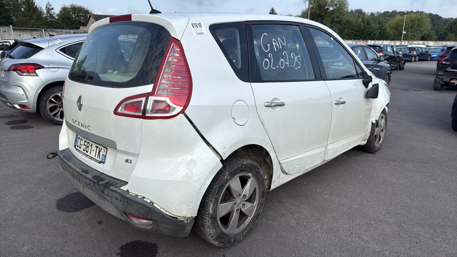 Aile avant gauche pour RENAULT SCENIC 3 PHASE 1 Aile avant gauche pour RENAULT SCENIC 3 PHASE 1