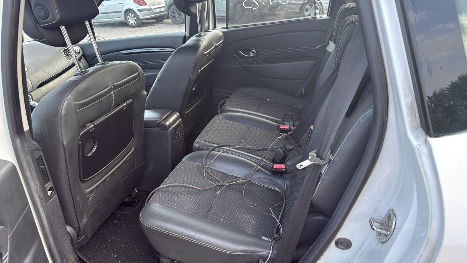 Aile avant gauche pour RENAULT SCENIC 3 PHASE 1 Aile avant gauche pour RENAULT SCENIC 3 PHASE 1