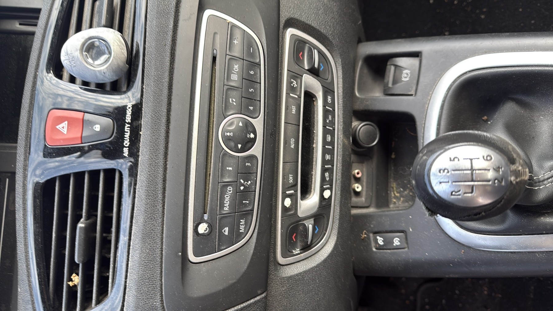 Aile avant gauche pour RENAULT SCENIC 3 PHASE 1 Aile avant gauche pour RENAULT SCENIC 3 PHASE 1