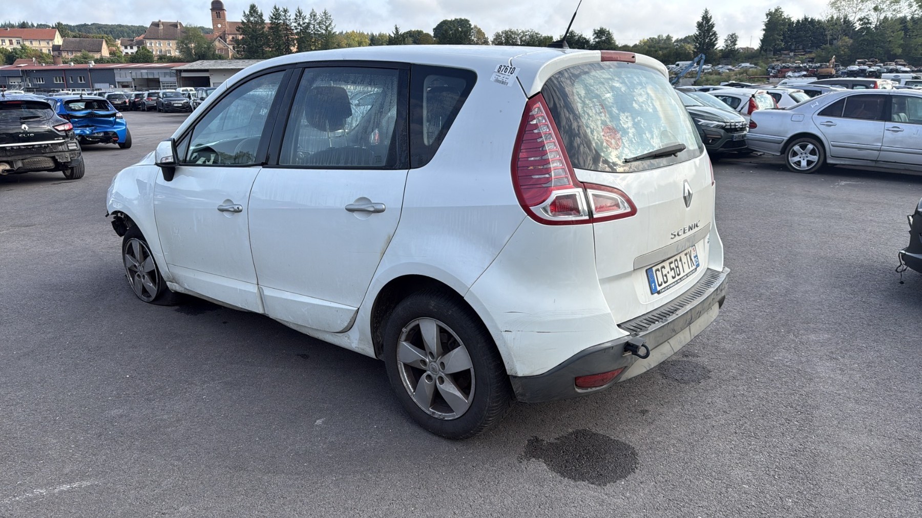 Aile avant gauche pour RENAULT SCENIC 3 PHASE 1 Aile avant gauche pour RENAULT SCENIC 3 PHASE 1