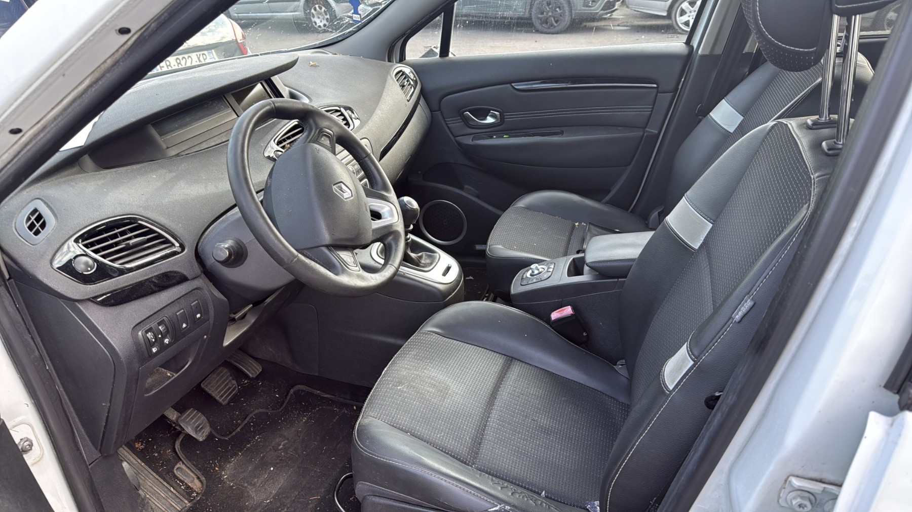 Aile avant gauche pour RENAULT SCENIC 3 PHASE 1 Aile avant gauche pour RENAULT SCENIC 3 PHASE 1