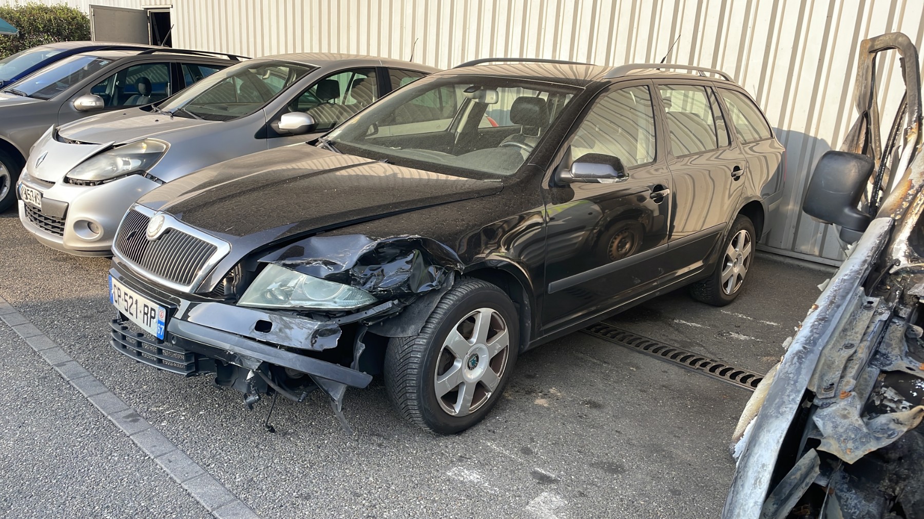 Retroviseur droit pour SKODA OCTAVIA 2 PHASE 1 BREAK Retroviseur droit pour SKODA OCTAVIA 2 PHASE 1 BREAK