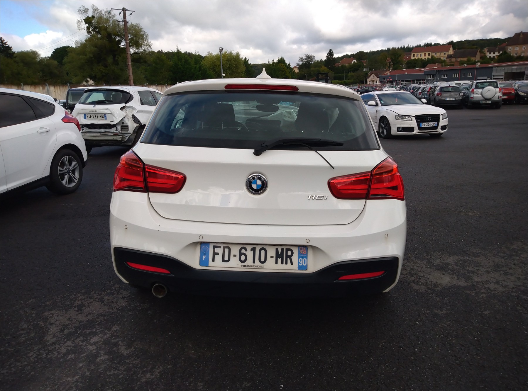 Bouton de coffre pour BMW SERIE 1 F20 PHASE 2 Bouton de coffre pour BMW SERIE 1 F20 PHASE 2