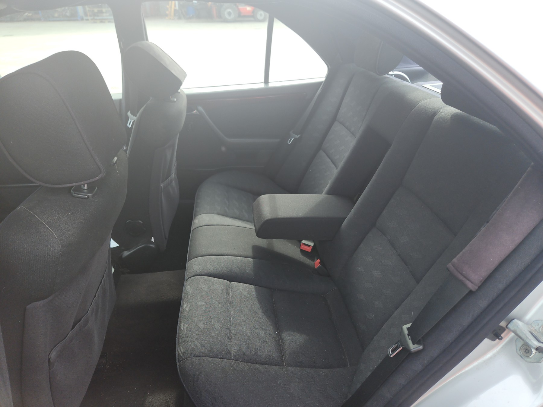 Pont (propulsion) pour MERCEDES CLASSE C 202 PHASE 1 Pont (propulsion) pour MERCEDES CLASSE C 202 PHASE 1