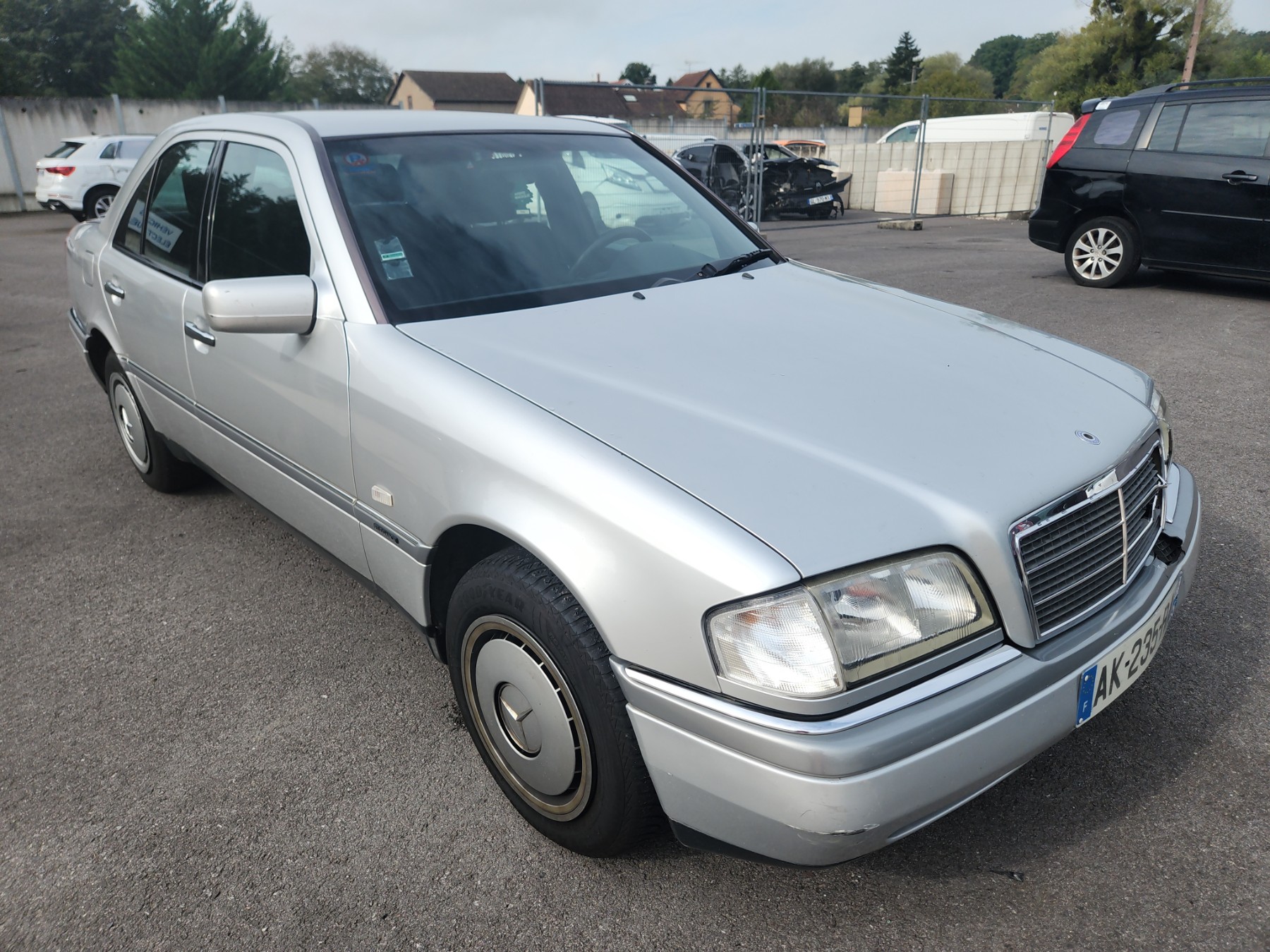 Pont (propulsion) pour MERCEDES CLASSE C 202 PHASE 1 Pont (propulsion) pour MERCEDES CLASSE C 202 PHASE 1