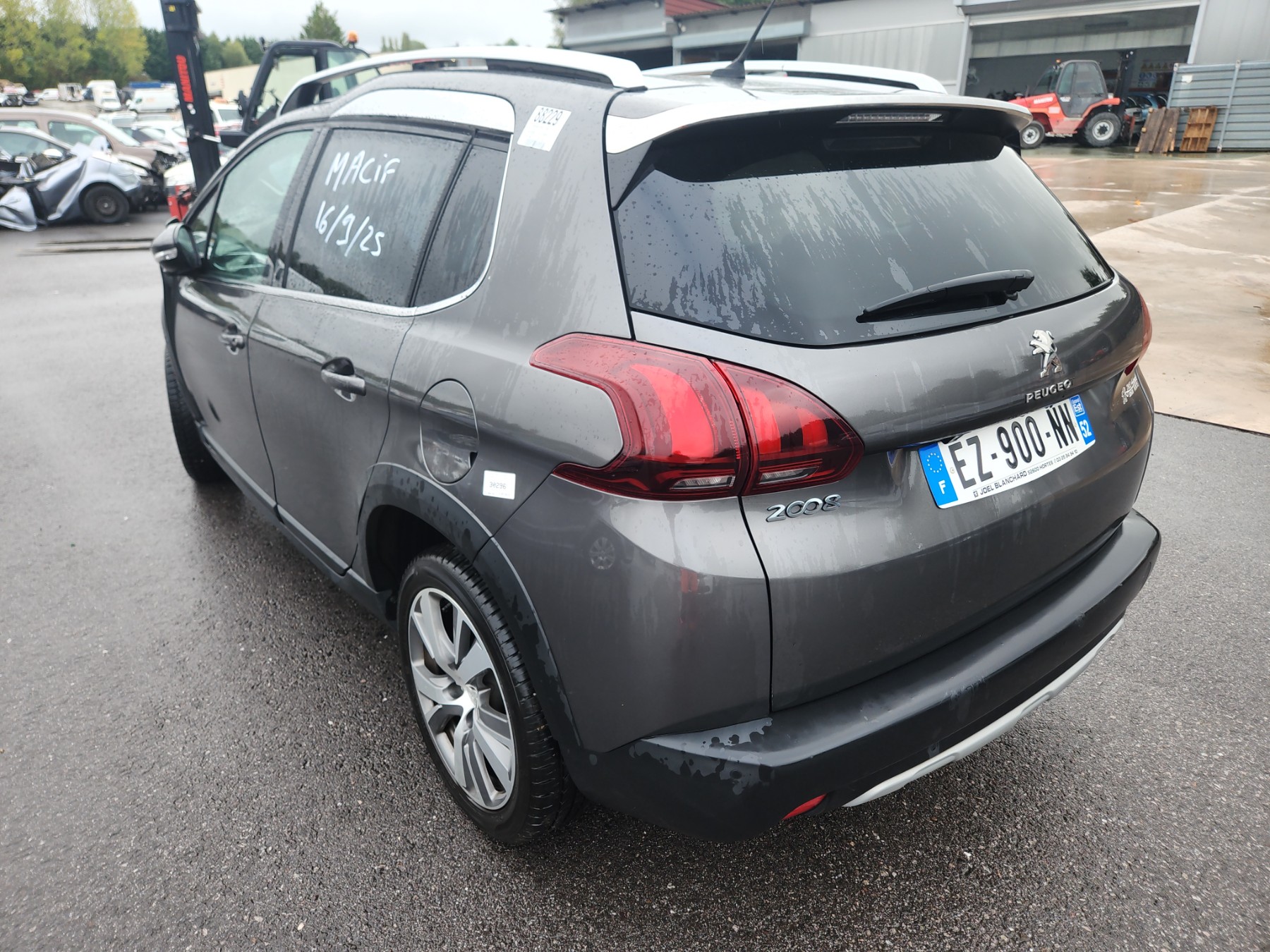 Extension d'aile arriere droit pour PEUGEOT 2008 1 PHASE 2 Extension d'aile arriere droit pour PEUGEOT 2008 1 PHASE 2