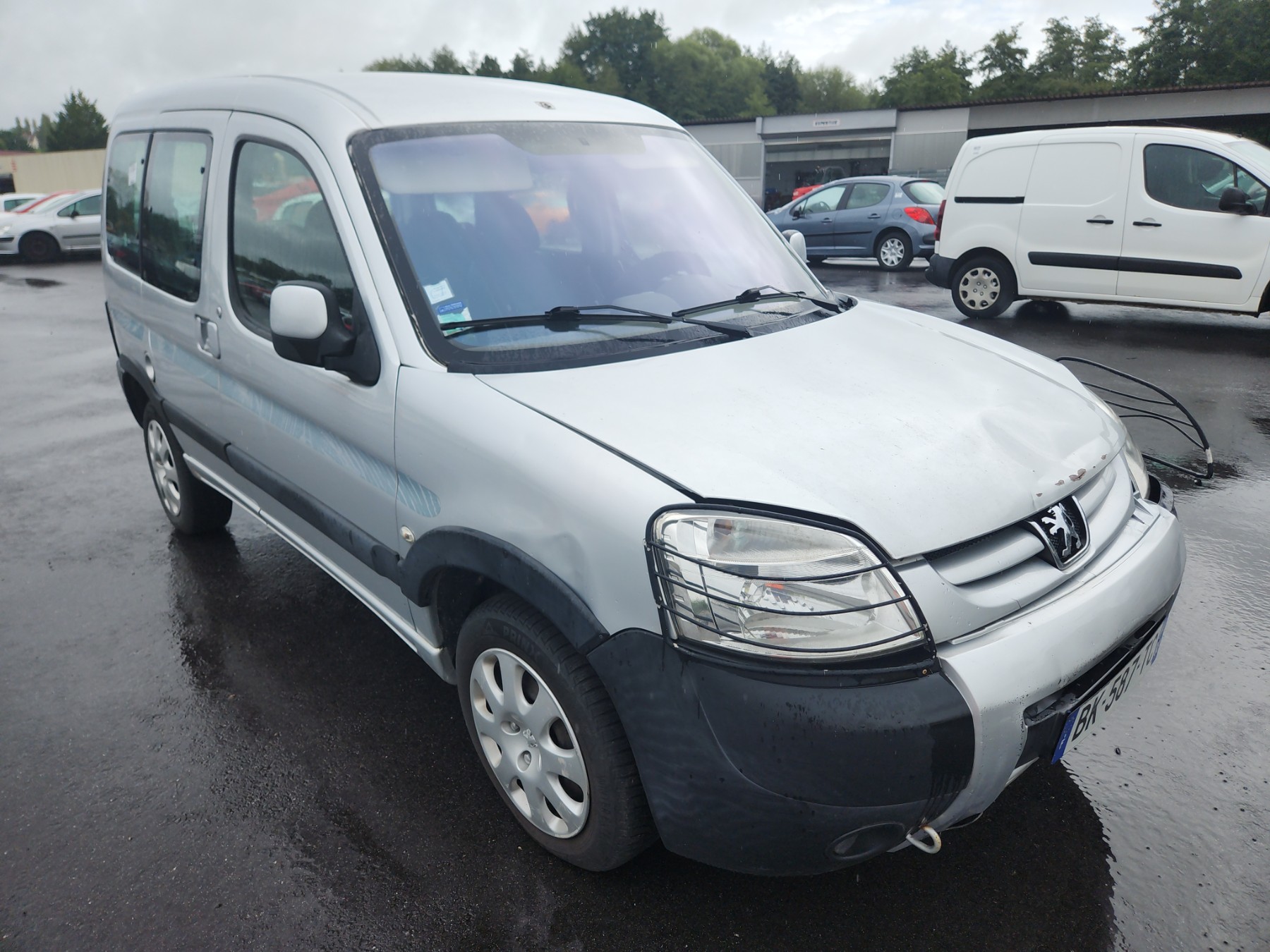 Extension d'aile arriere gauche pour PEUGEOT PARTNER 1 PHASE 2 Extension d'aile arriere gauche pour PEUGEOT PARTNER 1 PHASE 2