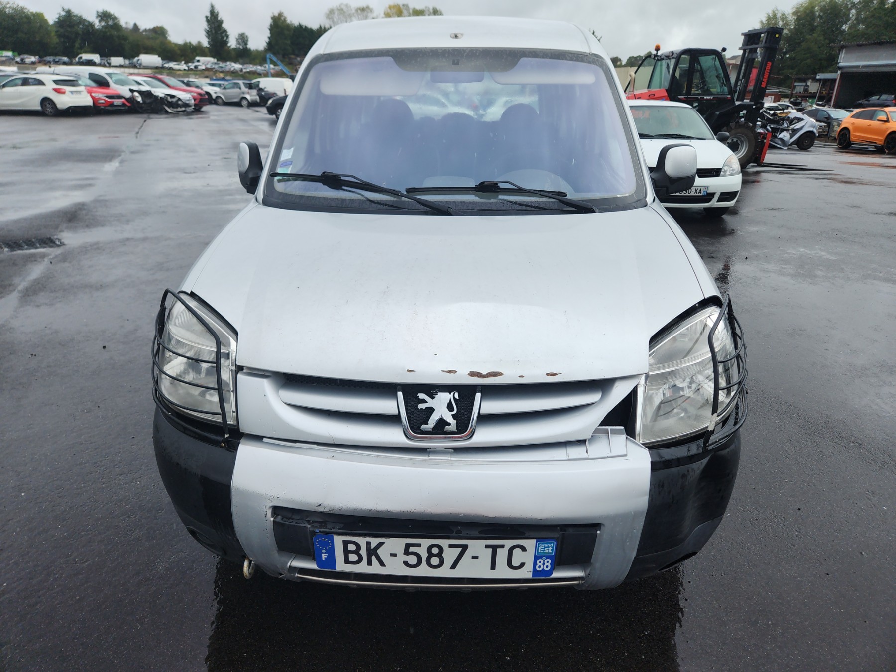 Extension d'aile arriere gauche pour PEUGEOT PARTNER 1 PHASE 2 Extension d'aile arriere gauche pour PEUGEOT PARTNER 1 PHASE 2