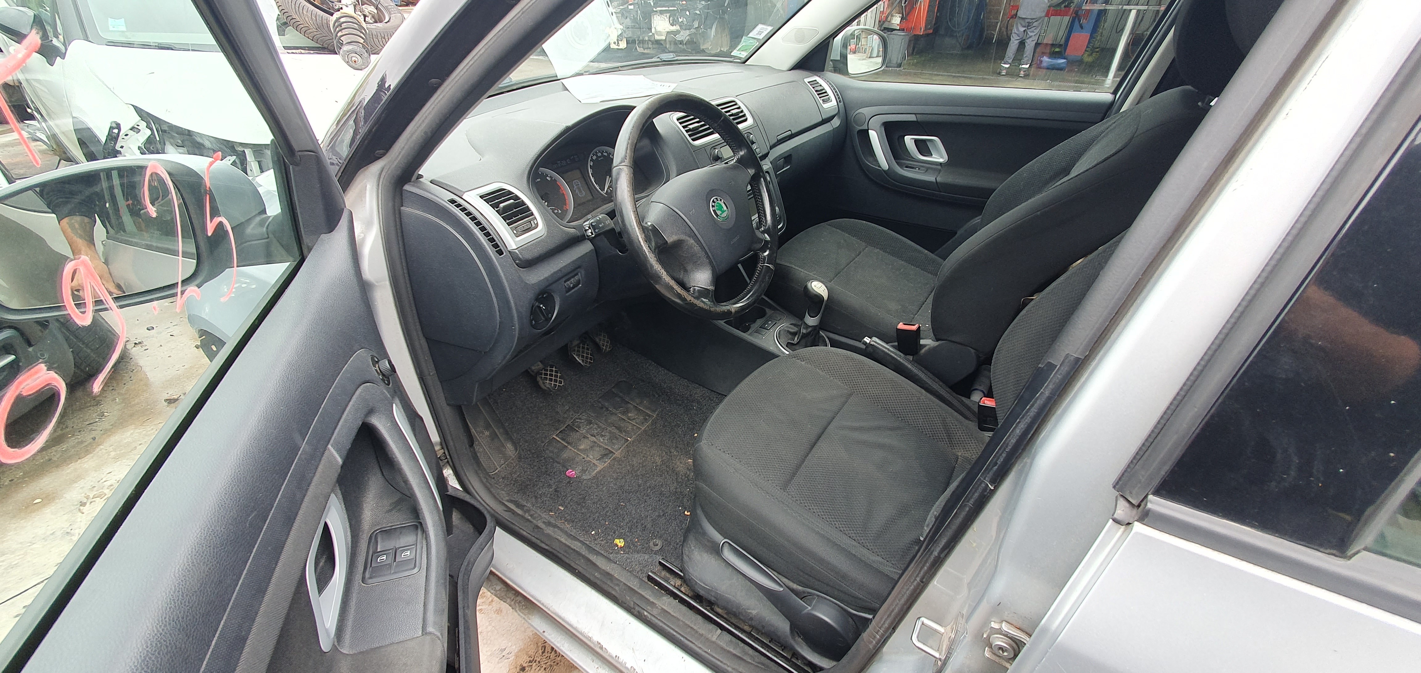 Demarreur pour SKODA FABIA 2 PHASE 1 Demarreur pour SKODA FABIA 2 PHASE 1