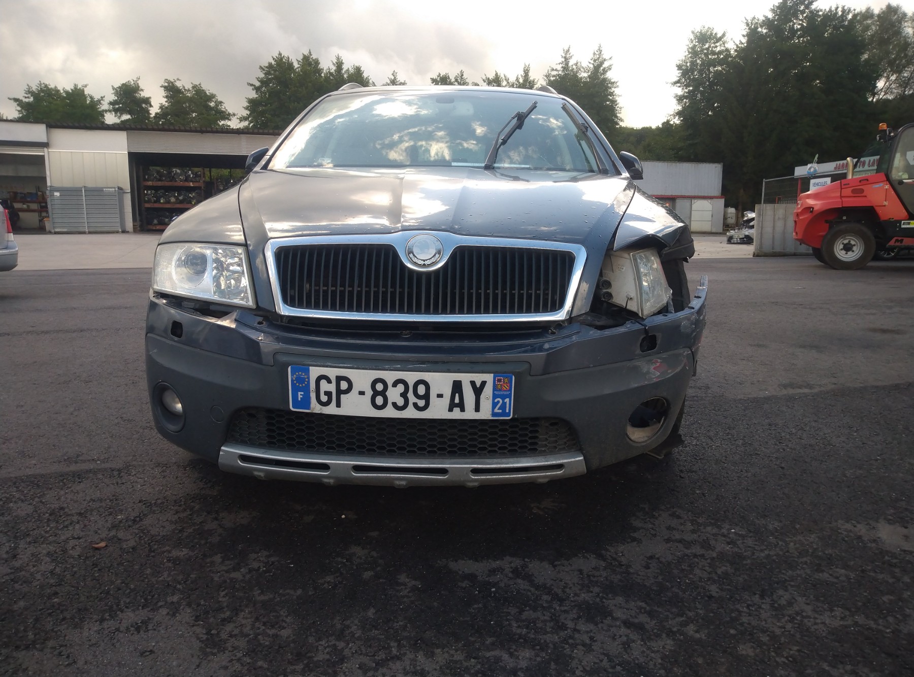 Retroviseur droit pour SKODA OCTAVIA 2 PHASE 1 BREAK Retroviseur droit pour SKODA OCTAVIA 2 PHASE 1 BREAK