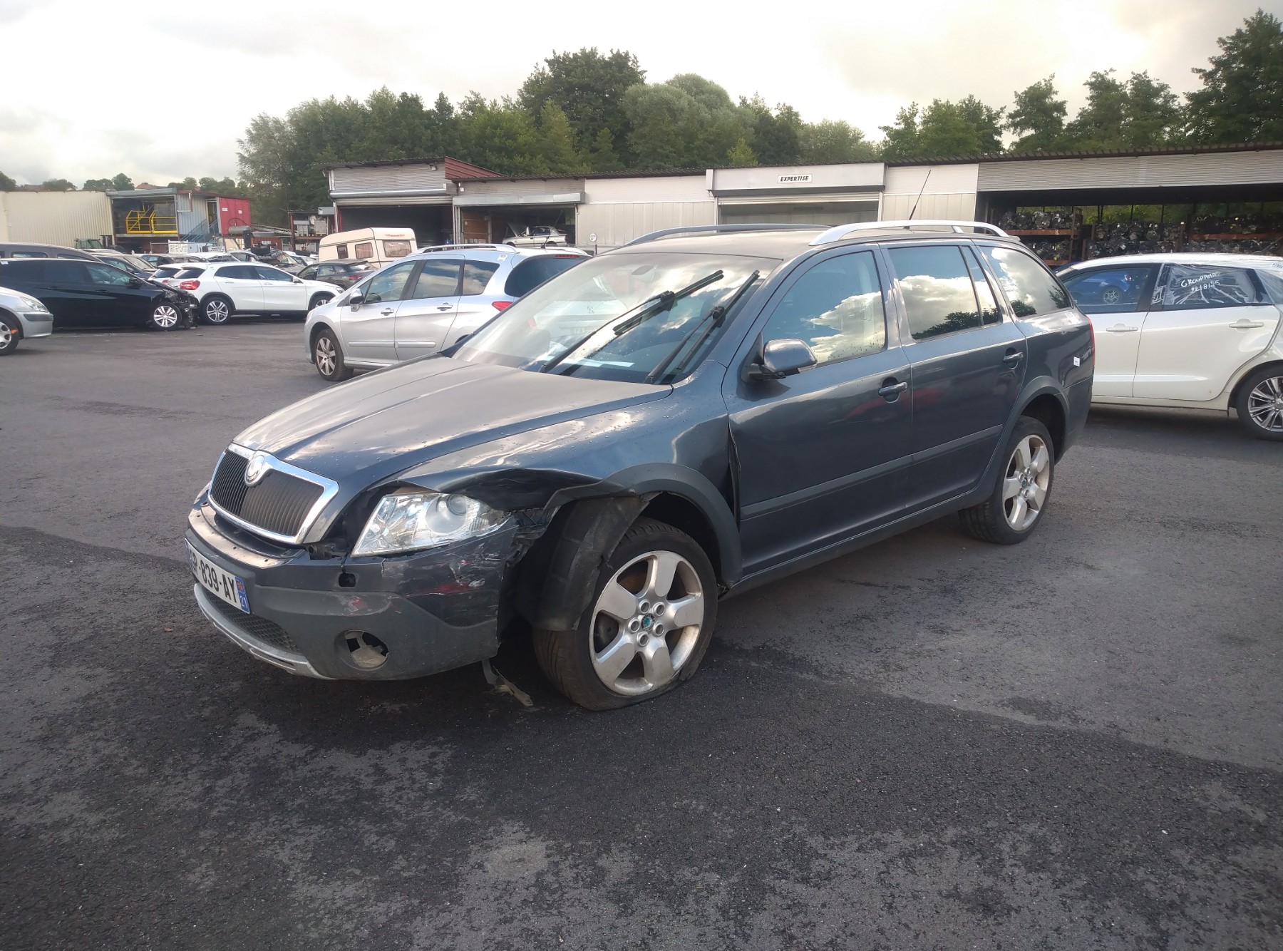 Retroviseur droit pour SKODA OCTAVIA 2 PHASE 1 BREAK Retroviseur droit pour SKODA OCTAVIA 2 PHASE 1 BREAK