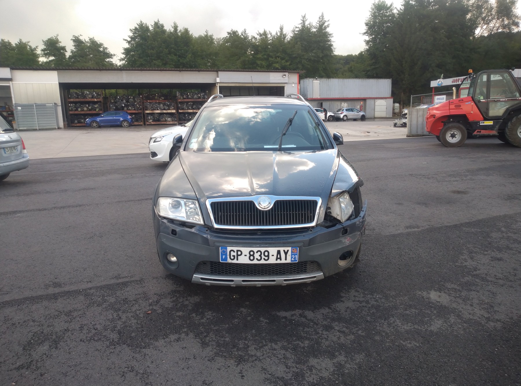 Retroviseur droit pour SKODA OCTAVIA 2 PHASE 1 BREAK Retroviseur droit pour SKODA OCTAVIA 2 PHASE 1 BREAK