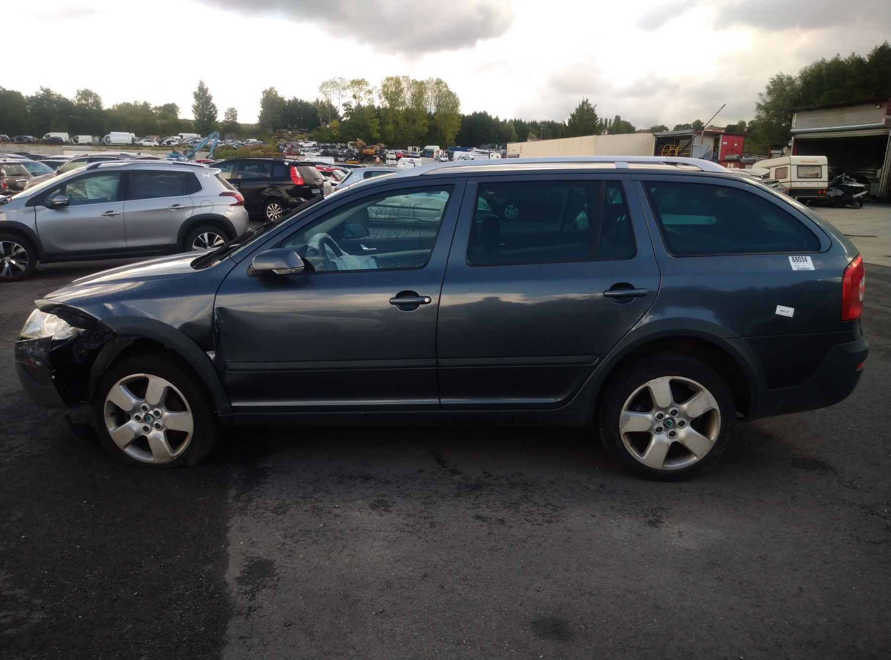 Retroviseur droit pour SKODA OCTAVIA 2 PHASE 1 BREAK Retroviseur droit pour SKODA OCTAVIA 2 PHASE 1 BREAK