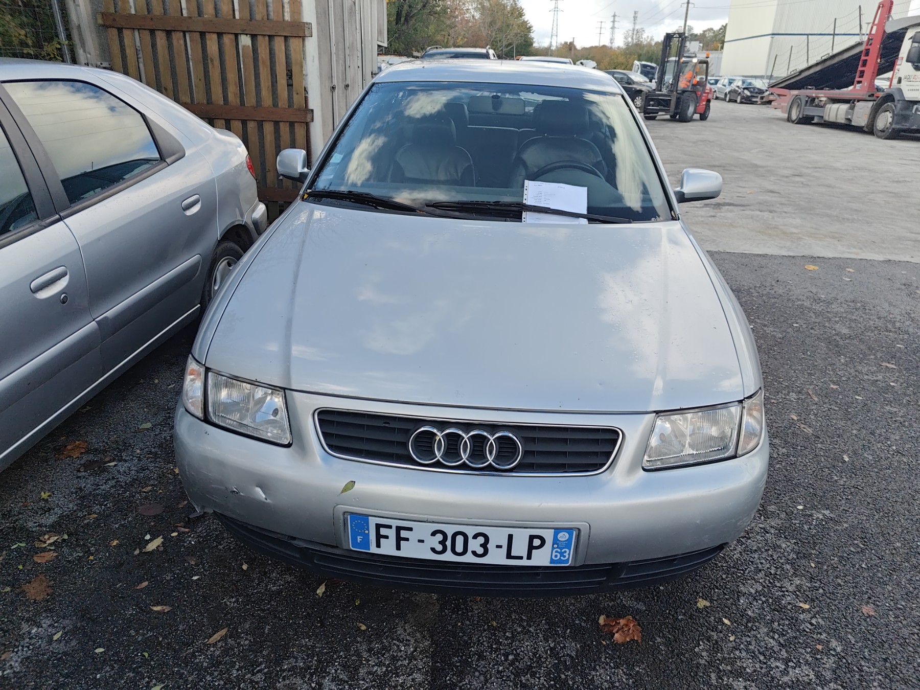 Appui tete avant pour AUDI A3 1 PHASE 1 Appui tete avant pour AUDI A3 1 PHASE 1
