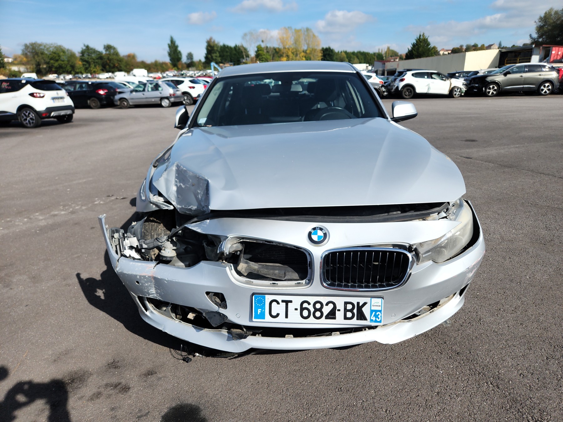 Ecran GPS pour BMW SERIE 3 F30 PHASE 1 Ecran GPS pour BMW SERIE 3 F30 PHASE 1
