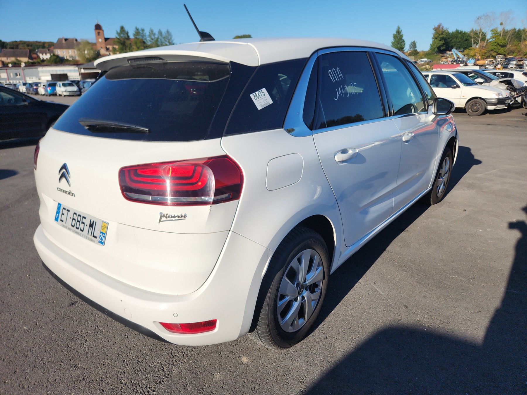 Anti brouillard gauche (feux) pour CITROEN C4 PICASSO 2 PHASE 2 Anti brouillard gauche (feux) pour CITROEN C4 PICASSO 2 PHASE 2