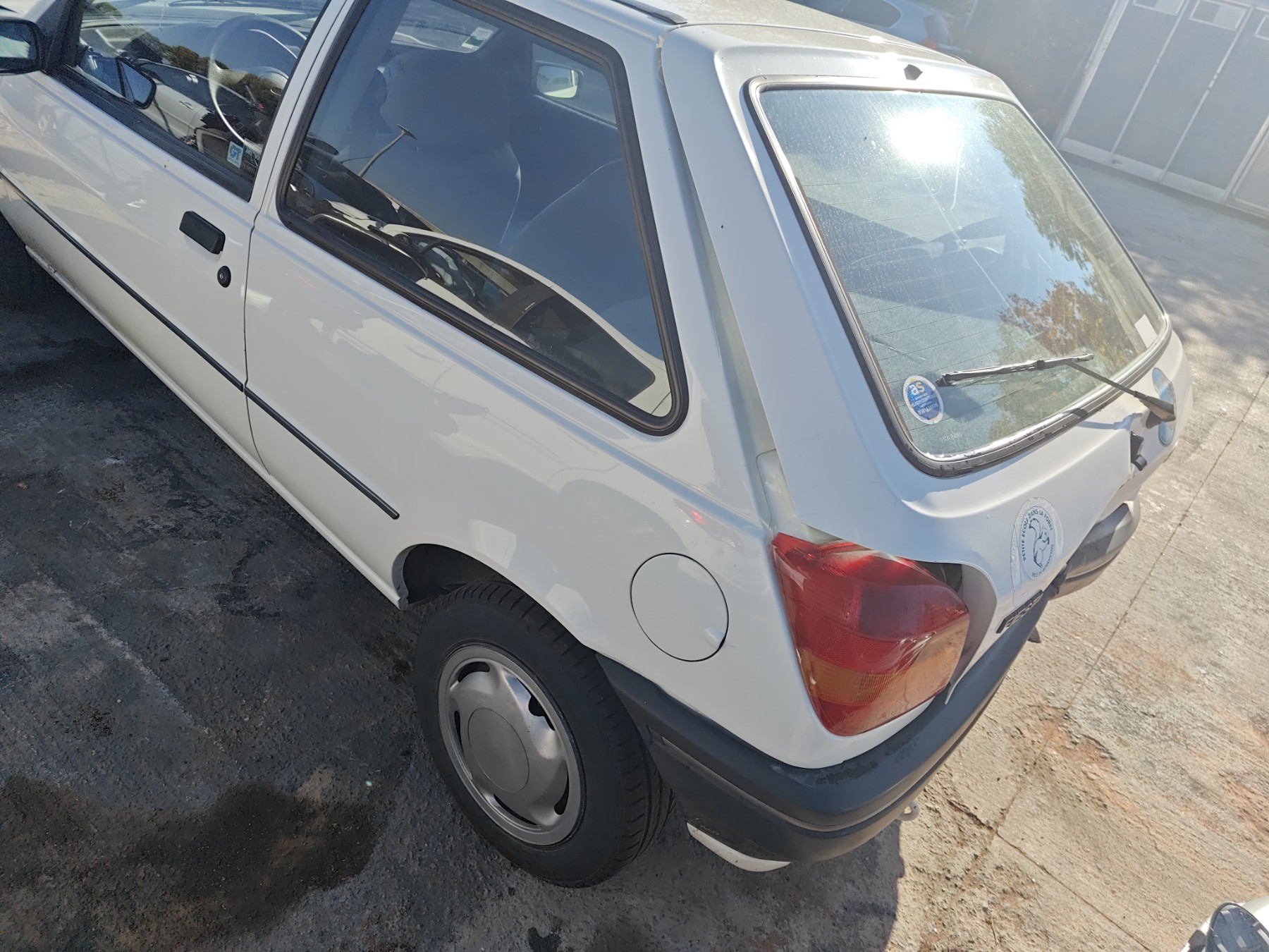 Retroviseur gauche pour FORD FIESTA 3 PHASE 1 Retroviseur gauche pour FORD FIESTA 3 PHASE 1