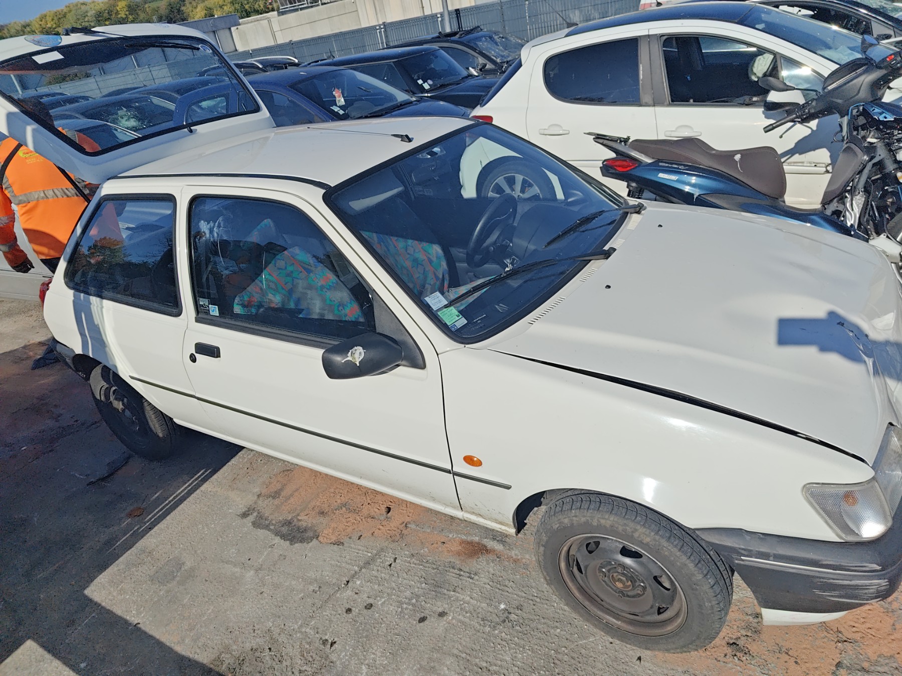 Retroviseur gauche pour FORD FIESTA 3 PHASE 1 Retroviseur gauche pour FORD FIESTA 3 PHASE 1