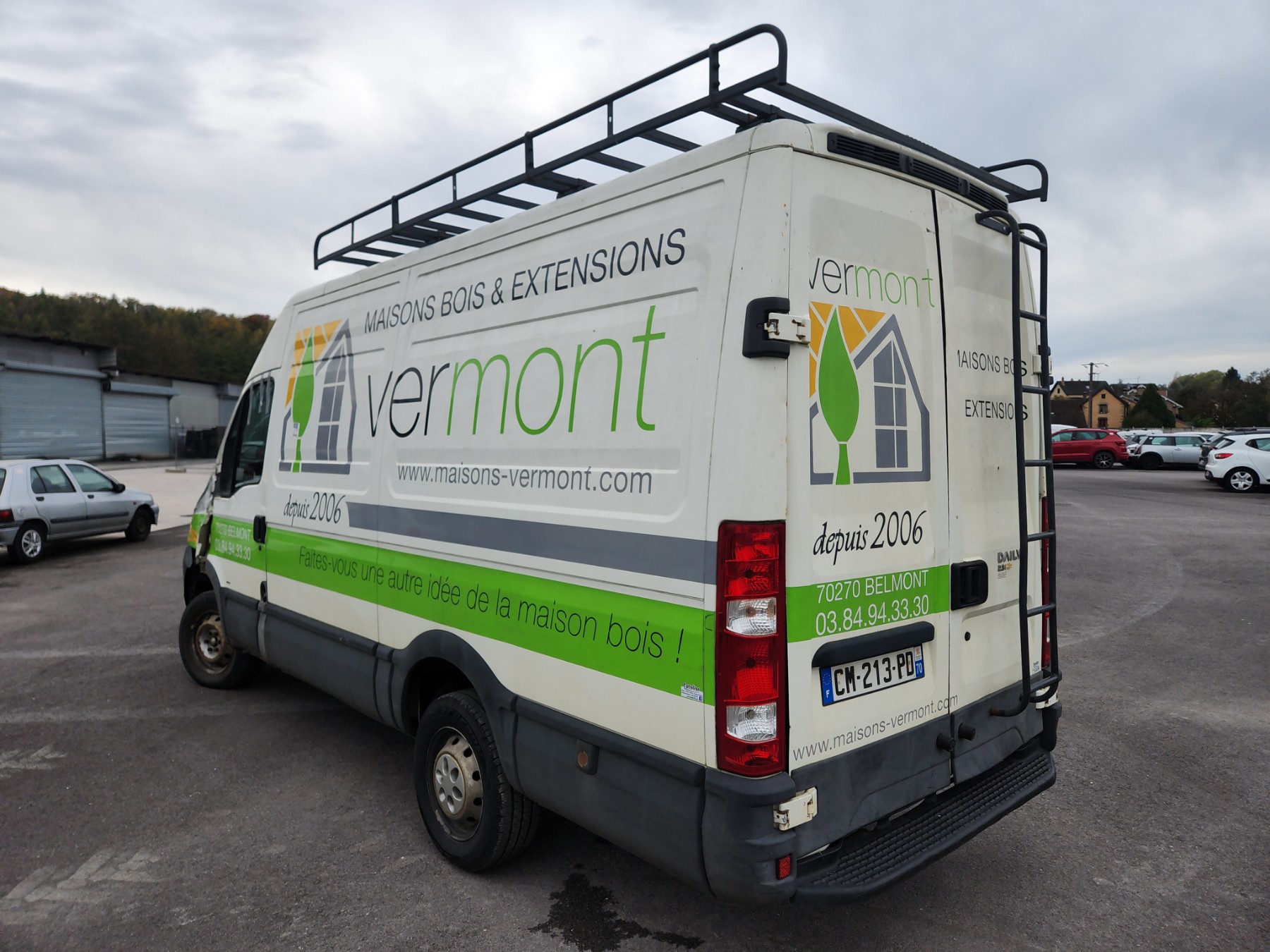 Crosse arriere gauche pour IVECO DAILY 4 PHASE 1 Crosse arriere gauche pour IVECO DAILY 4 PHASE 1